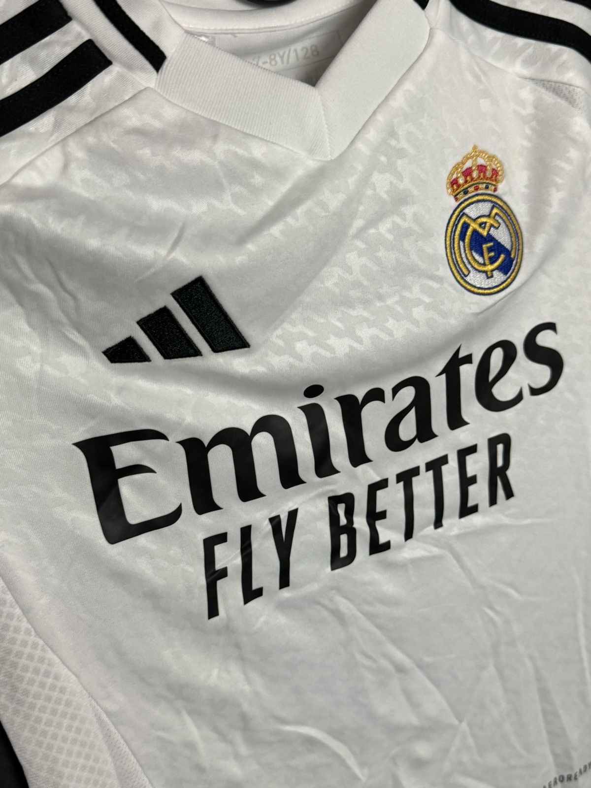 Adidas KIDS Real Madrid 24/25 Home Mbappe Football Jersey T-Shirt Size US XS / EU 42 / 0 - 4 Thumbnail