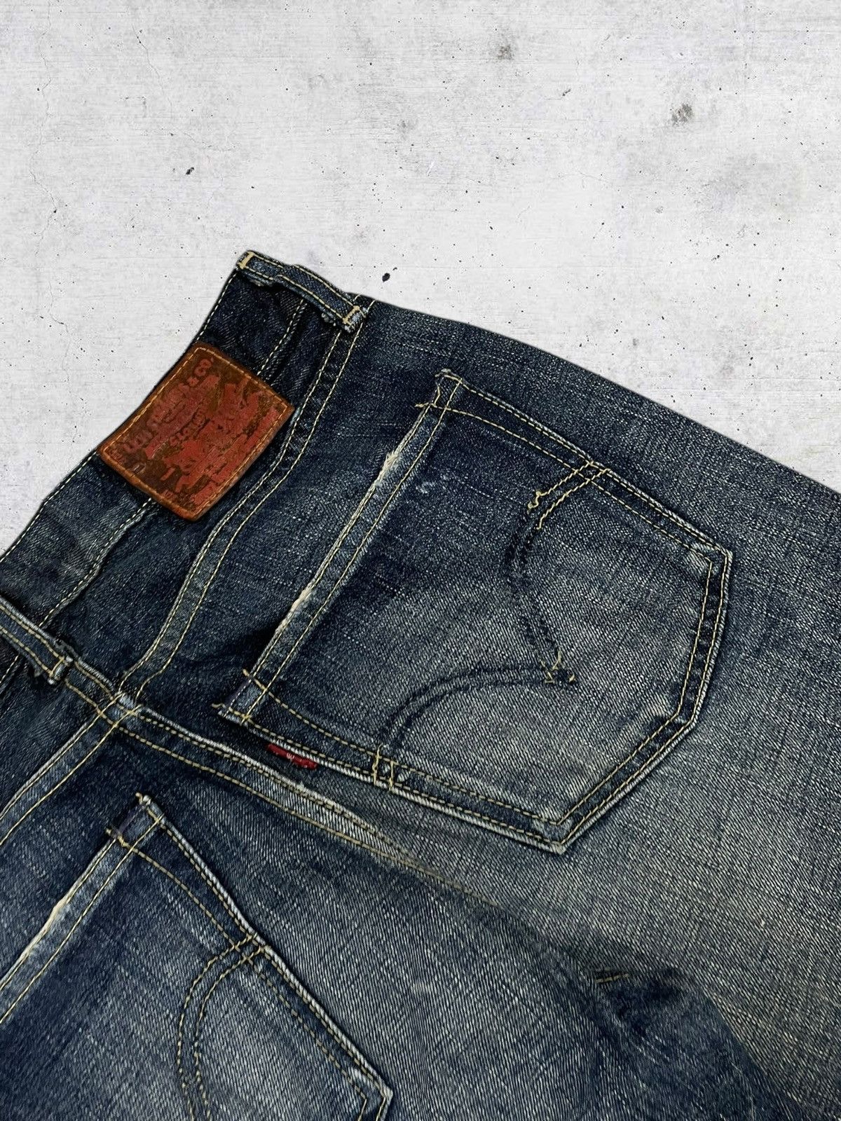 Levi's Vintage Clothing VINTAGE 502 LEVIS USA DESIGNER 90S INDIGO DISTRESSED DENIM Size US 29 - 16 Thumbnail