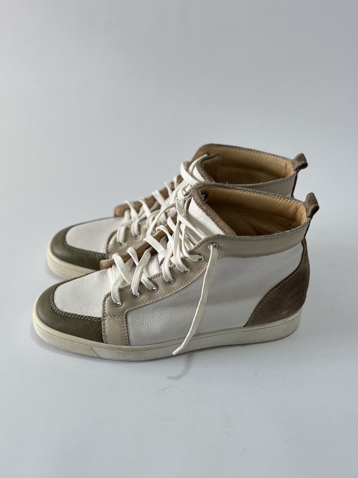Christian Louboutin CHRITIAN LOUBOUTIN HI TOP MULTICOLOR SNEAKER Size US 7 / EU 40 - 1 Thumbnail