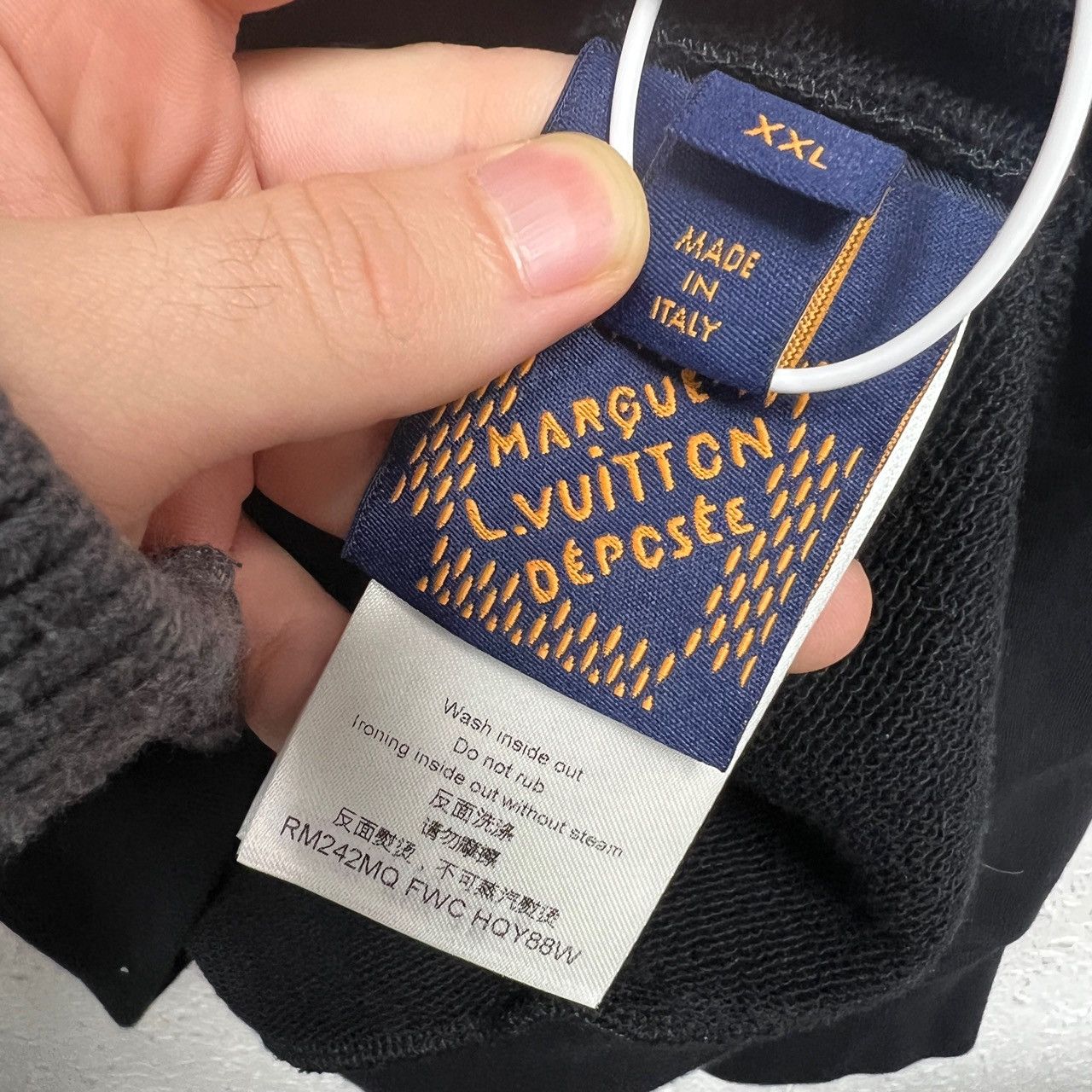 Louis Vuitton Louis Vuitton SS 24 monogrammed crewneck long sleeve sweats Size US XXL / EU 58 / 5 - 1 Thumbnail