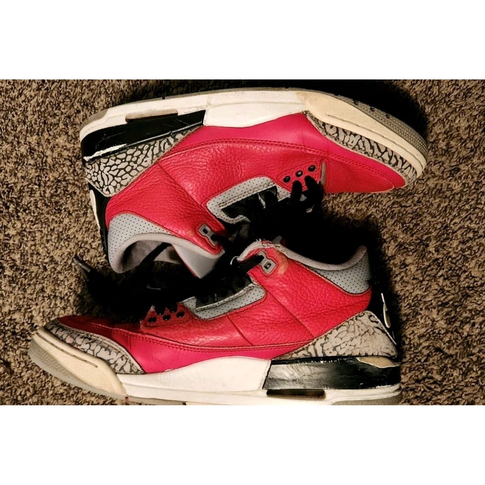Jordan Brand Nike Air Jordan 3 Retro SE Unite Sneaker Mens 8.5 Red Leather Rubber 2020 CK5692-600 Size US 9 / EU 42 - 2 Thumbnail