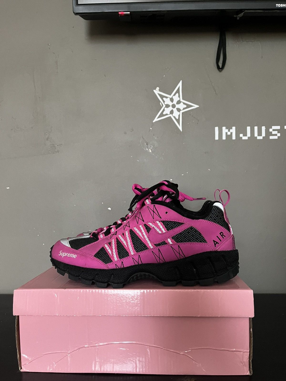 ス*ソ様 NiKE AIR HUMARA 17 SUPREME Supreme X Air Humara 17 'Pink' - Nike - 924464 600 - pink | Flight