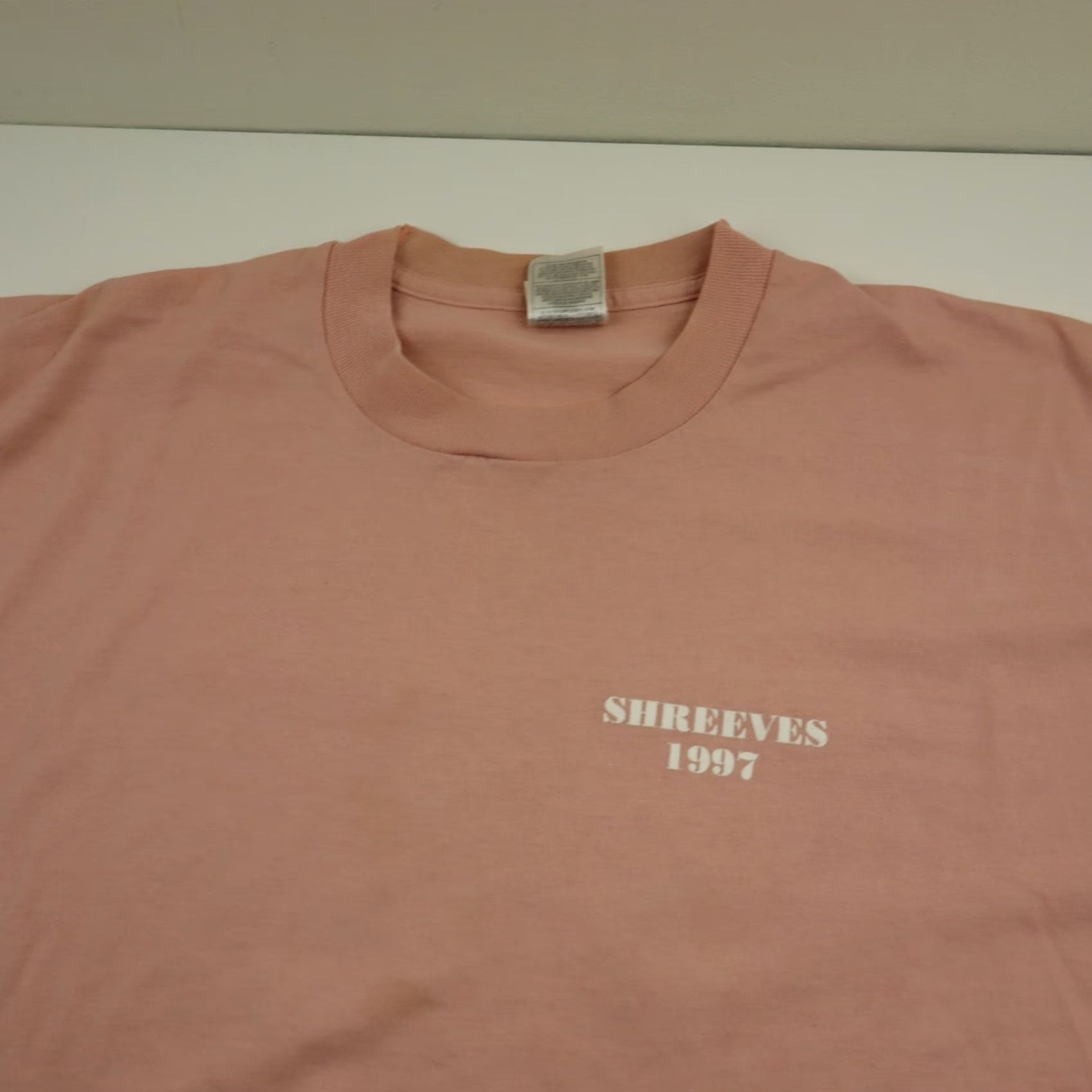 Fruit Of The Loom VINTAGE Fruit of the Loom T-Shirt Mens 2XL Pink Southwestern Cow Graphic 1997 USA 90s Shreeves Texan Style Shirts Size US XXL / EU 58 / 5 - 4 Thumbnail