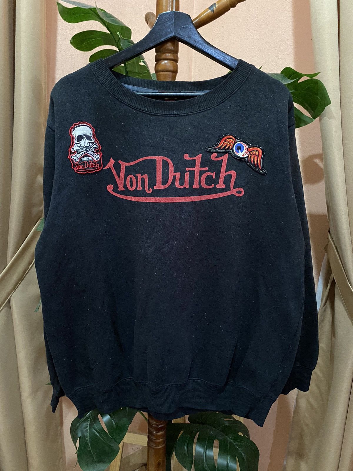 Vintage Von Dutch Sweatshirt - Edgy Retro Streetwear Classic