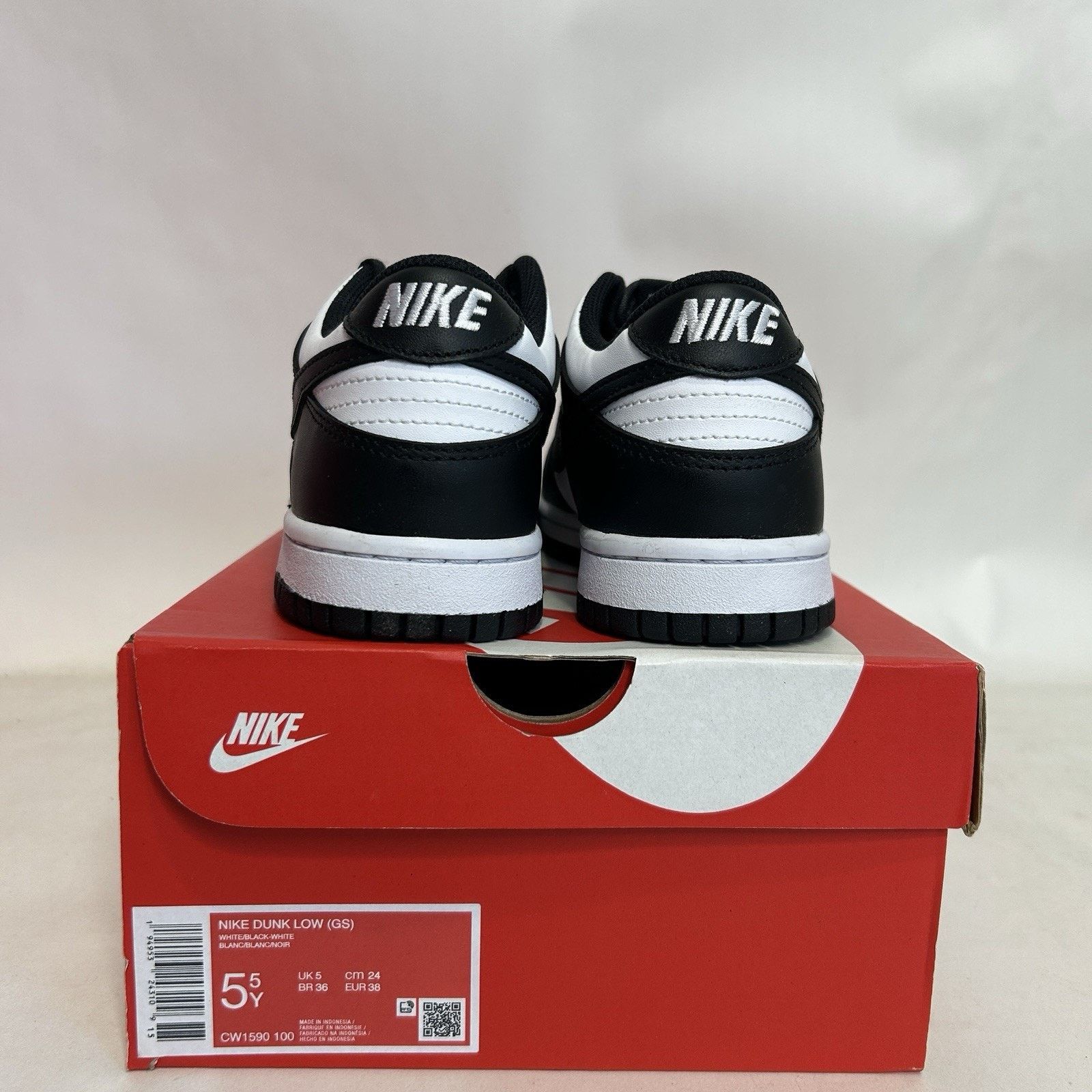 Nike Nike Dunk Low GS “Panda/Black White” Size US 7 / IT 37 - 4 Thumbnail