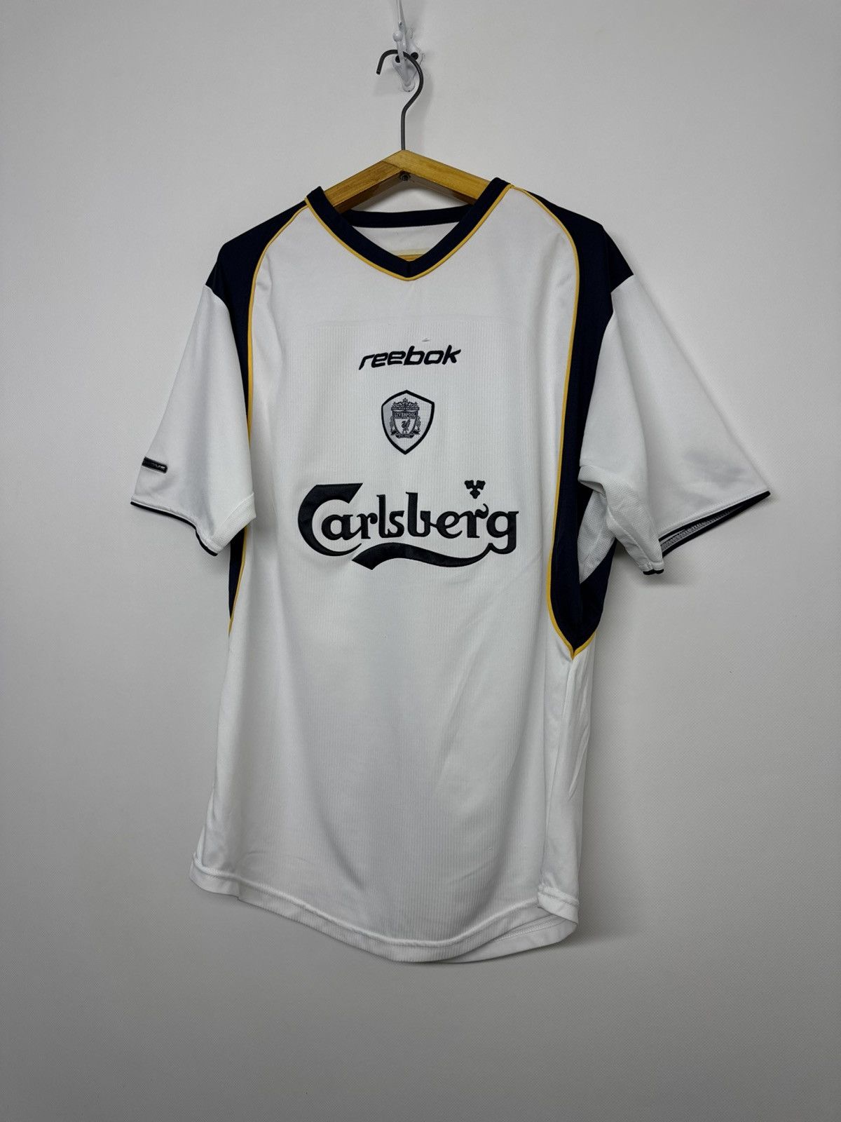 Reebok Vintage Liverpool Away football shirt 2001 Reebok Jersey Size US M / EU 48-50 / 2 - 3 Thumbnail