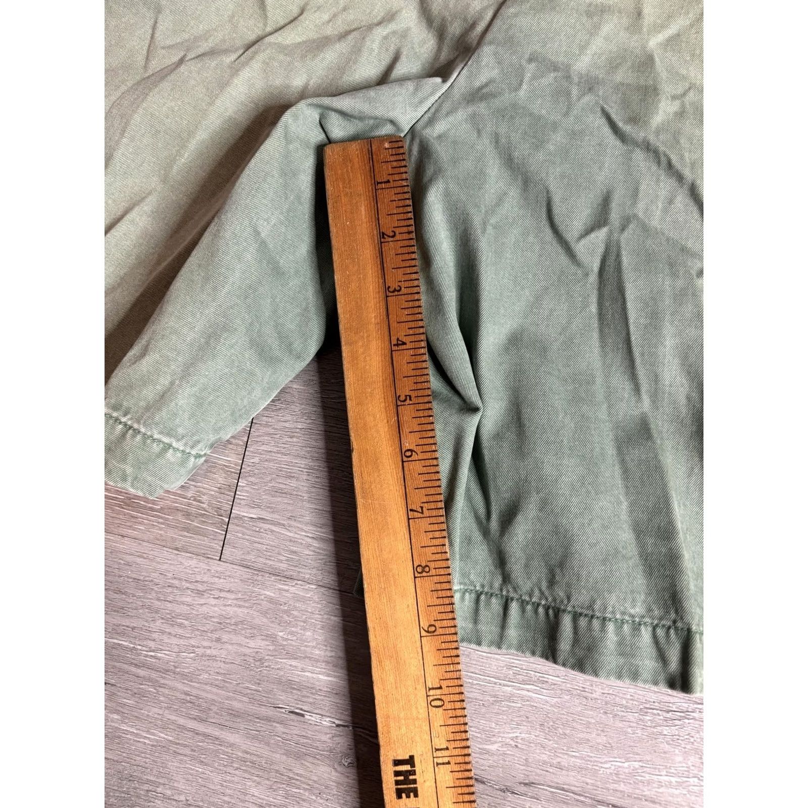 Peter Millar Peter Millar Shorts Mens 36 Green Canvas Chino Casual Flat Front Pockets Summer Mens 36 Green Canvas Chino Shorts Size US 36 / EU 52 - 6 Thumbnail