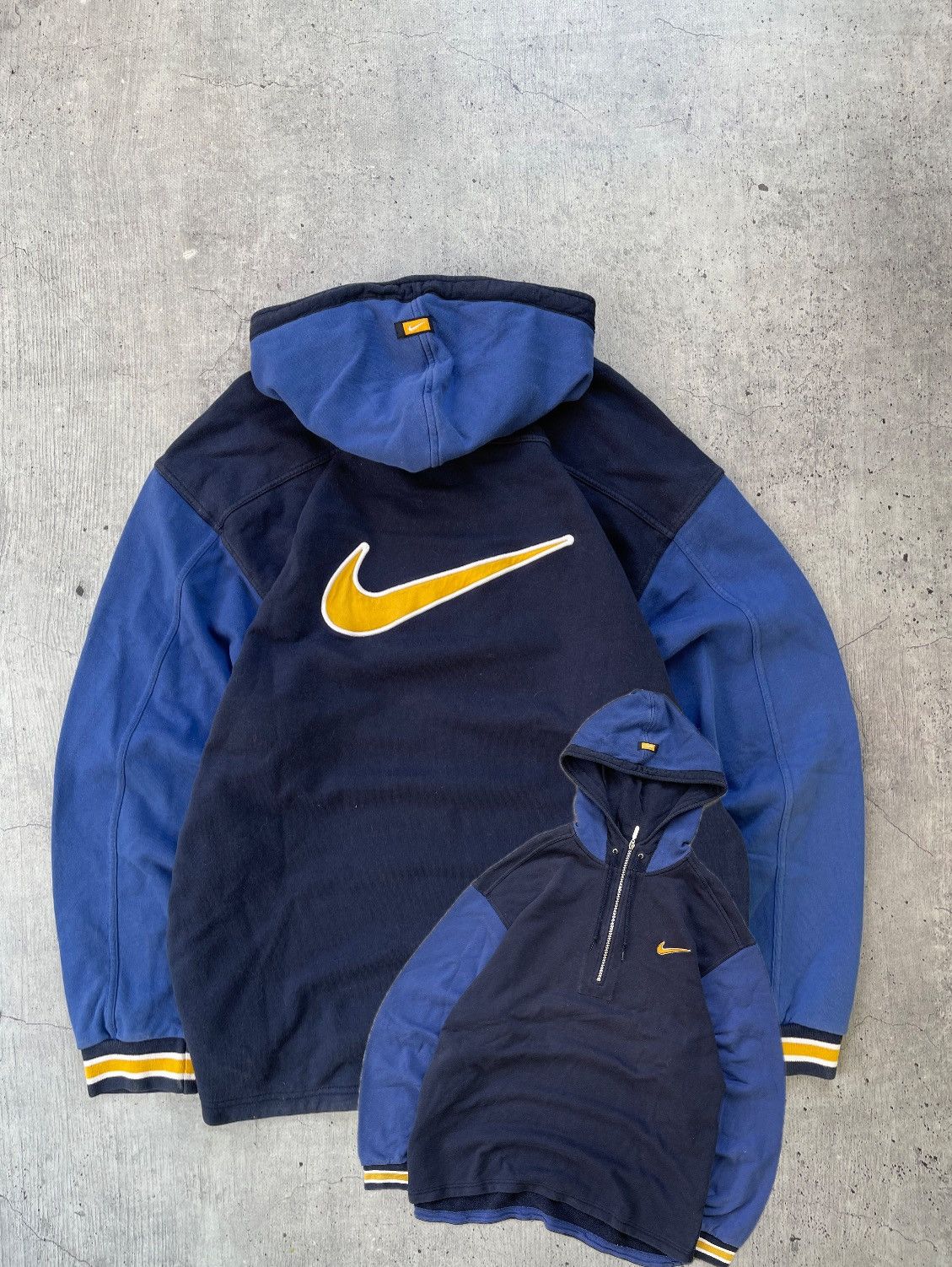Nike 00s Nike Vintage Big Logo Hoodie Y2K Size US L / EU 52-54 / 3 - 1 Thumbnail