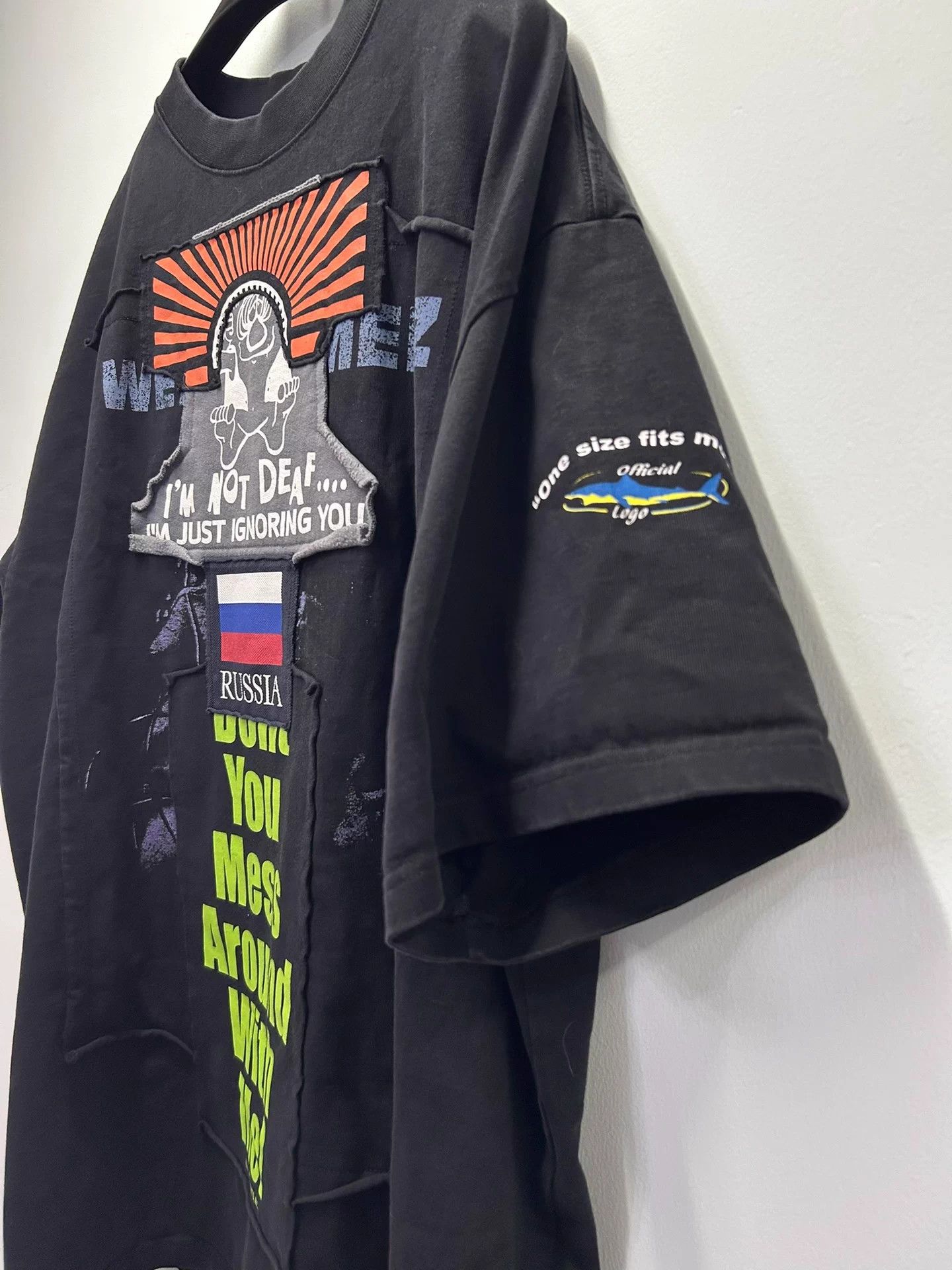 Vetements Vetements Anti-War Patch Runway Short Sleeve T-shirt SZ S Size US S / EU 44-46 / 1 - 5 Thumbnail