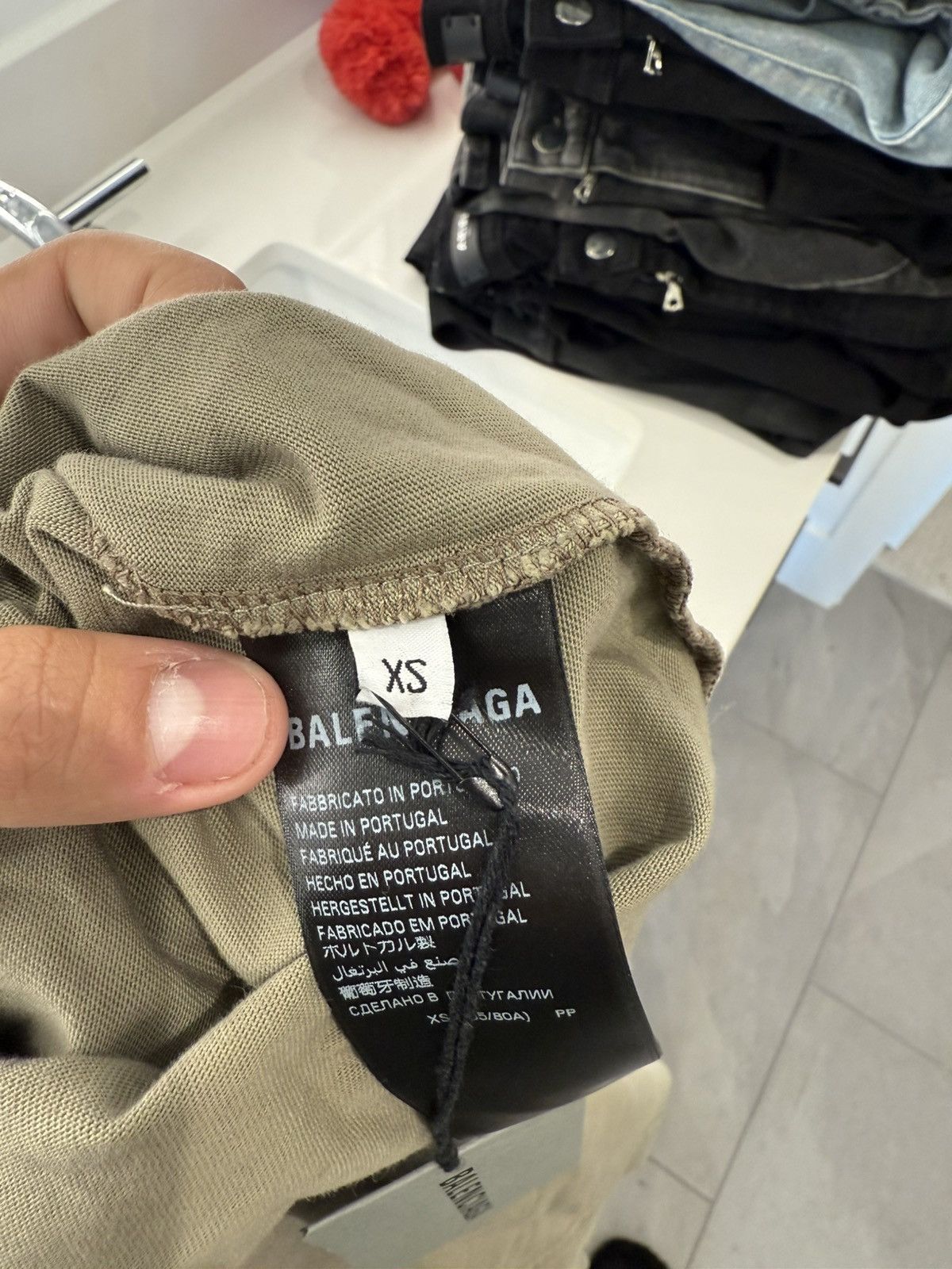 Balenciaga Balenciaga Tape Type T shirt Size US XS / EU 42 / 0 - 7 Thumbnail