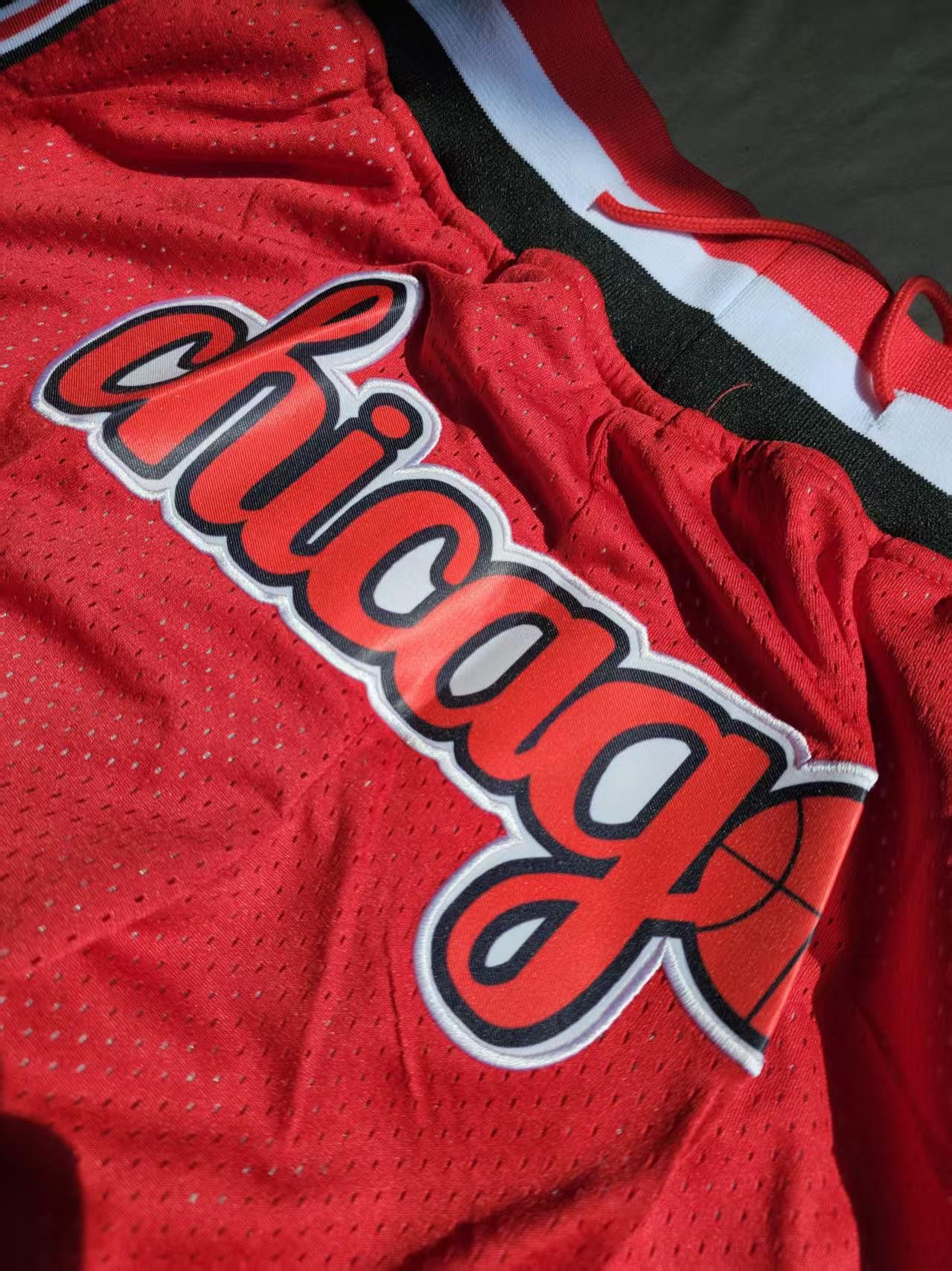 NBA Chicago Bulls Short Pocket Michael Jordan Short XL Size US 36 / EU 52 - 2 Thumbnail