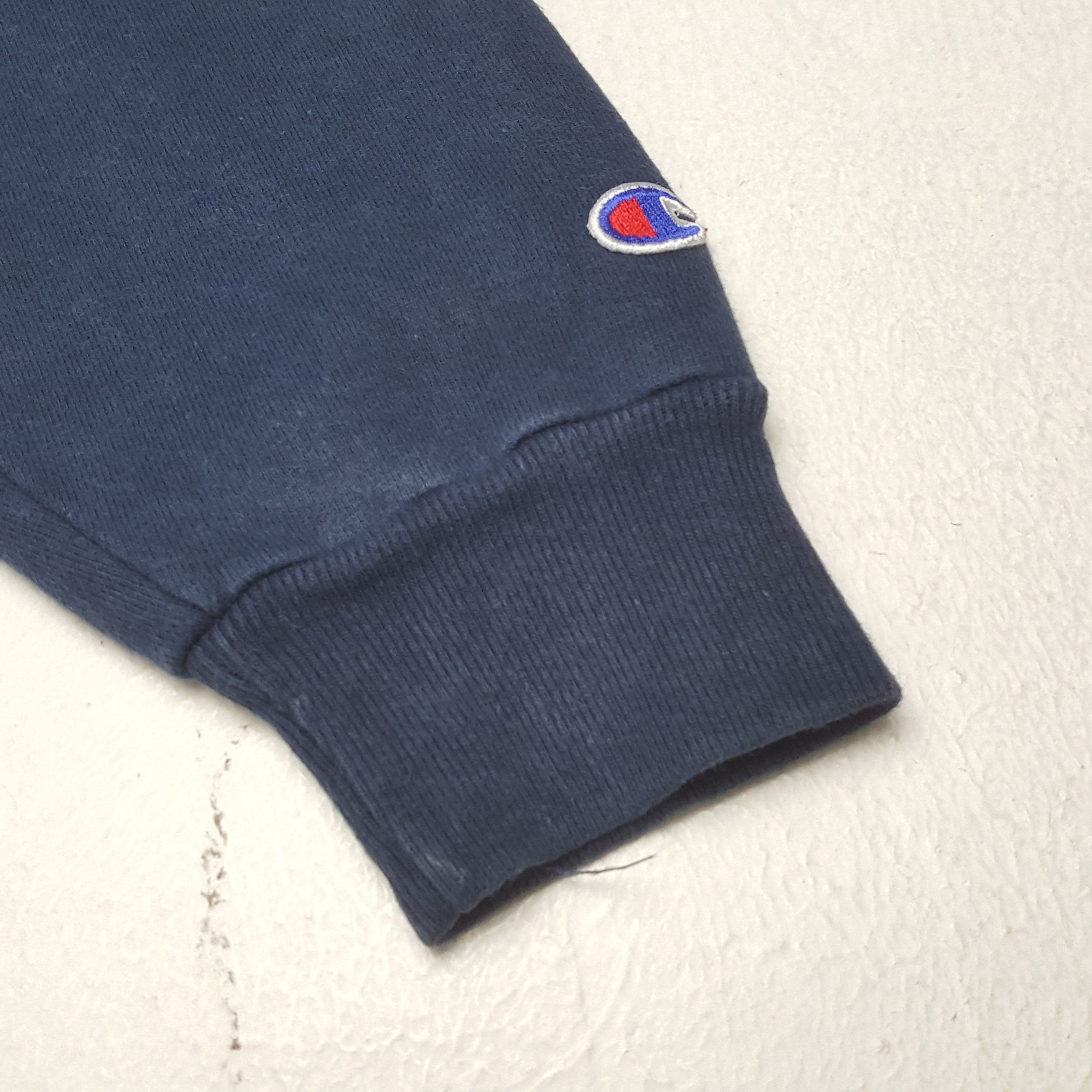 Champion × Vintage CHAMPION Small Logo Design Streetwear Style Sweatshirt Size US M / EU 48-50 / 2 - 6 Thumbnail