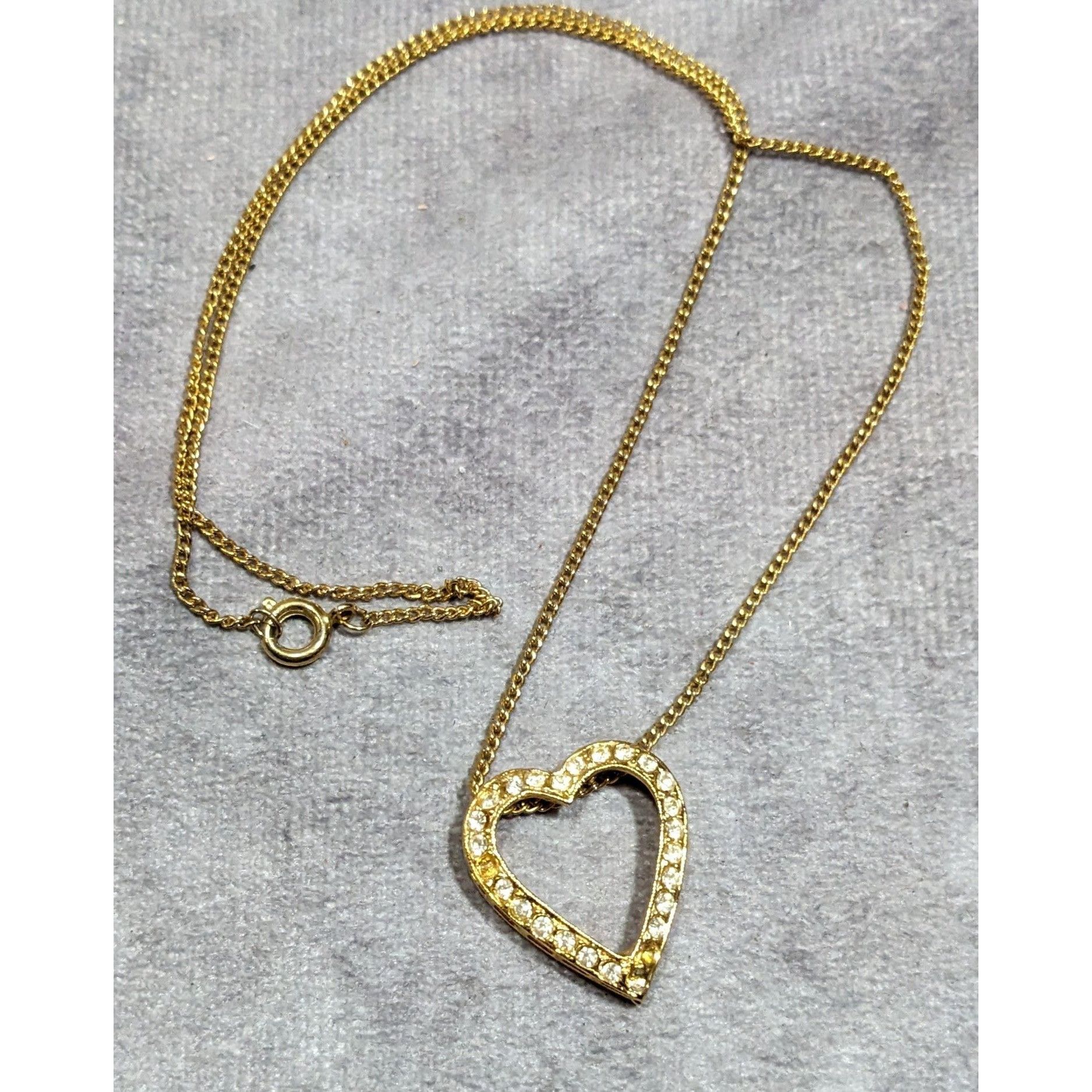 Other Elegant Open Heart Rhinestone Gold Tone Pendant Necklace Size ONE SIZE - 6 Thumbnail