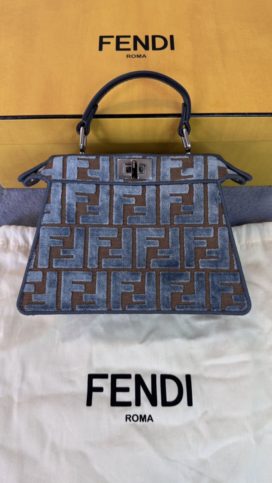 Fendi Fendi PEKaBOO ISeeU Petite Velluto Jaquard FF/VIT.GRACE Size ONE SIZE - 3 Thumbnail