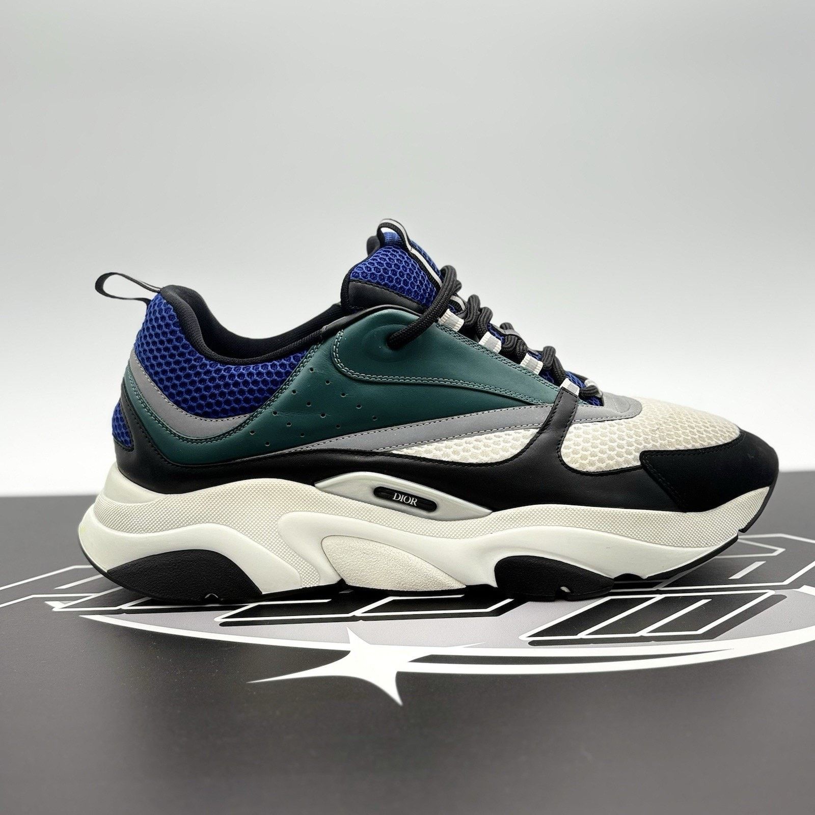 Dior Size 50 (17 US) - Dior B22 Sneaker | GREAT CONDITION! Size US 15 / EU 48 - 2 Thumbnail