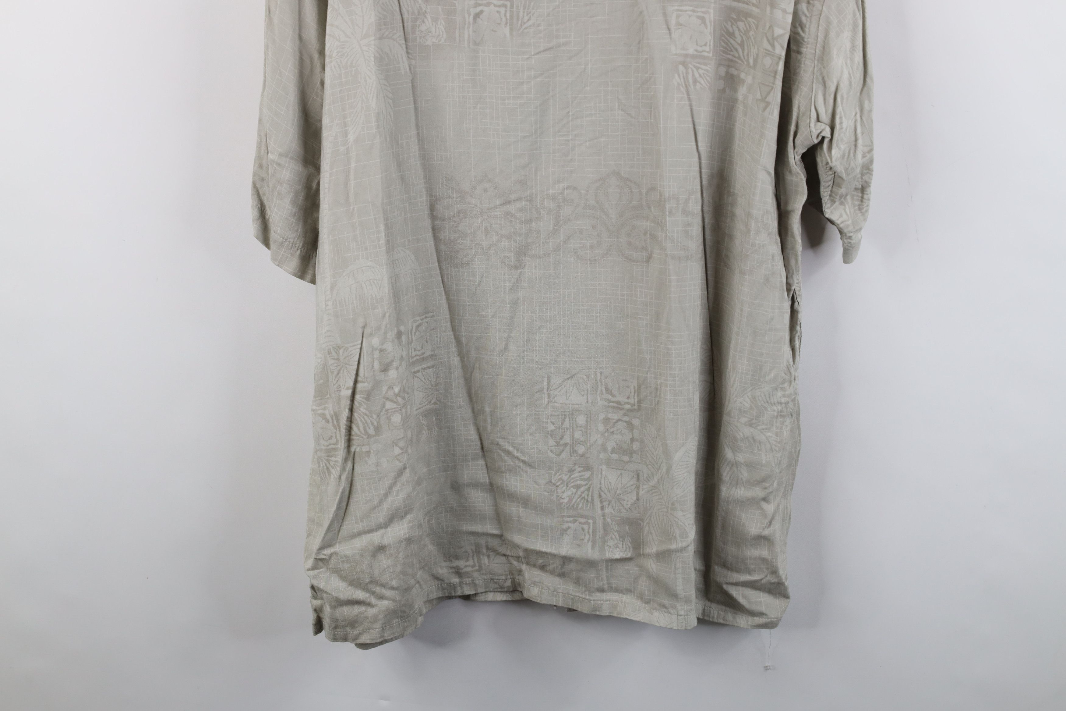 Vintage Vintage 90s Streetwear Gabardine Hawaiian Button Shirt Size US XL / EU 56 / 4 - 11 Thumbnail