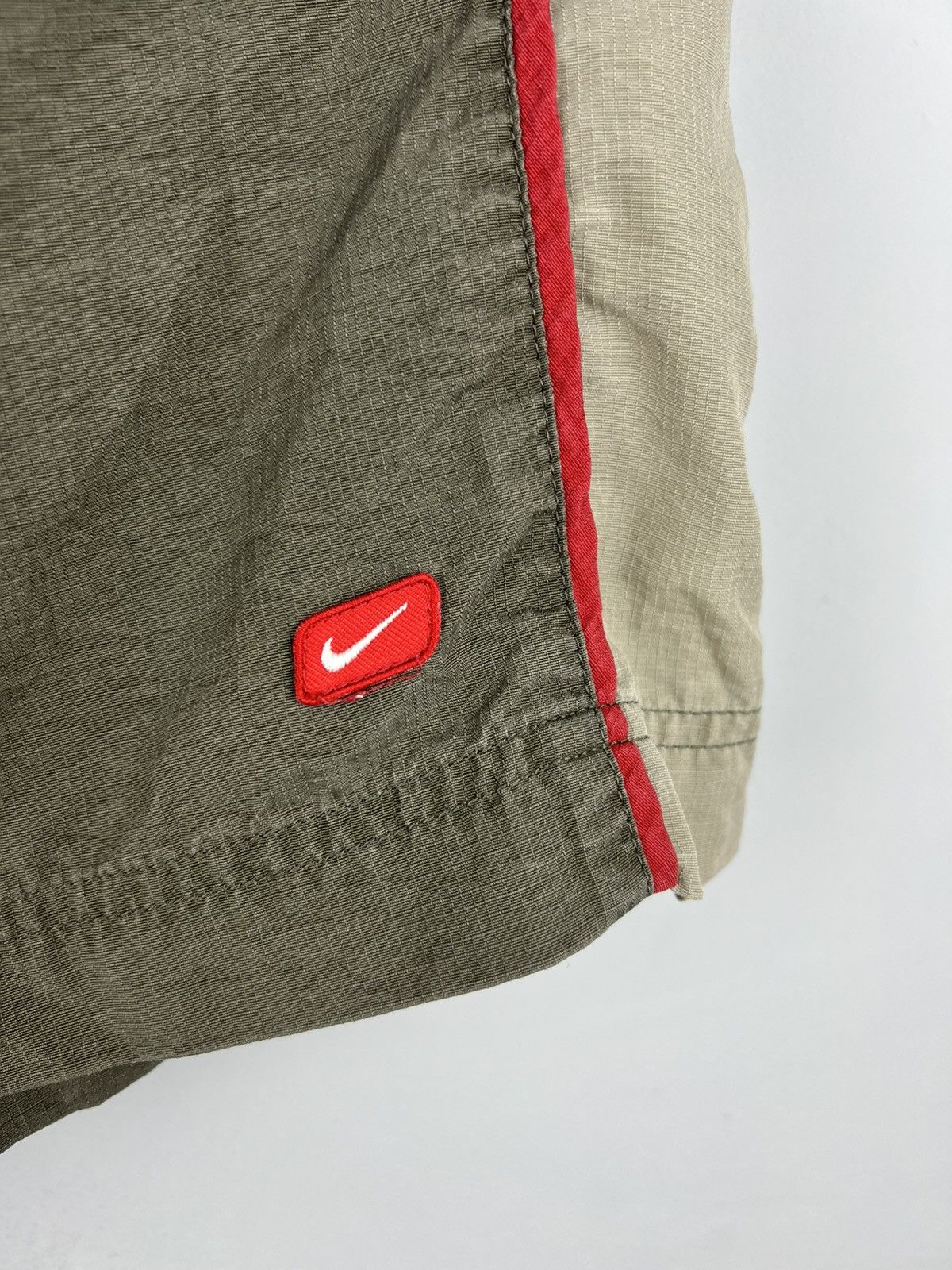 Nike × Vintage Nike Vintage Khaki Shorts sport nylon Size US 34 / EU 50 - 3 Thumbnail