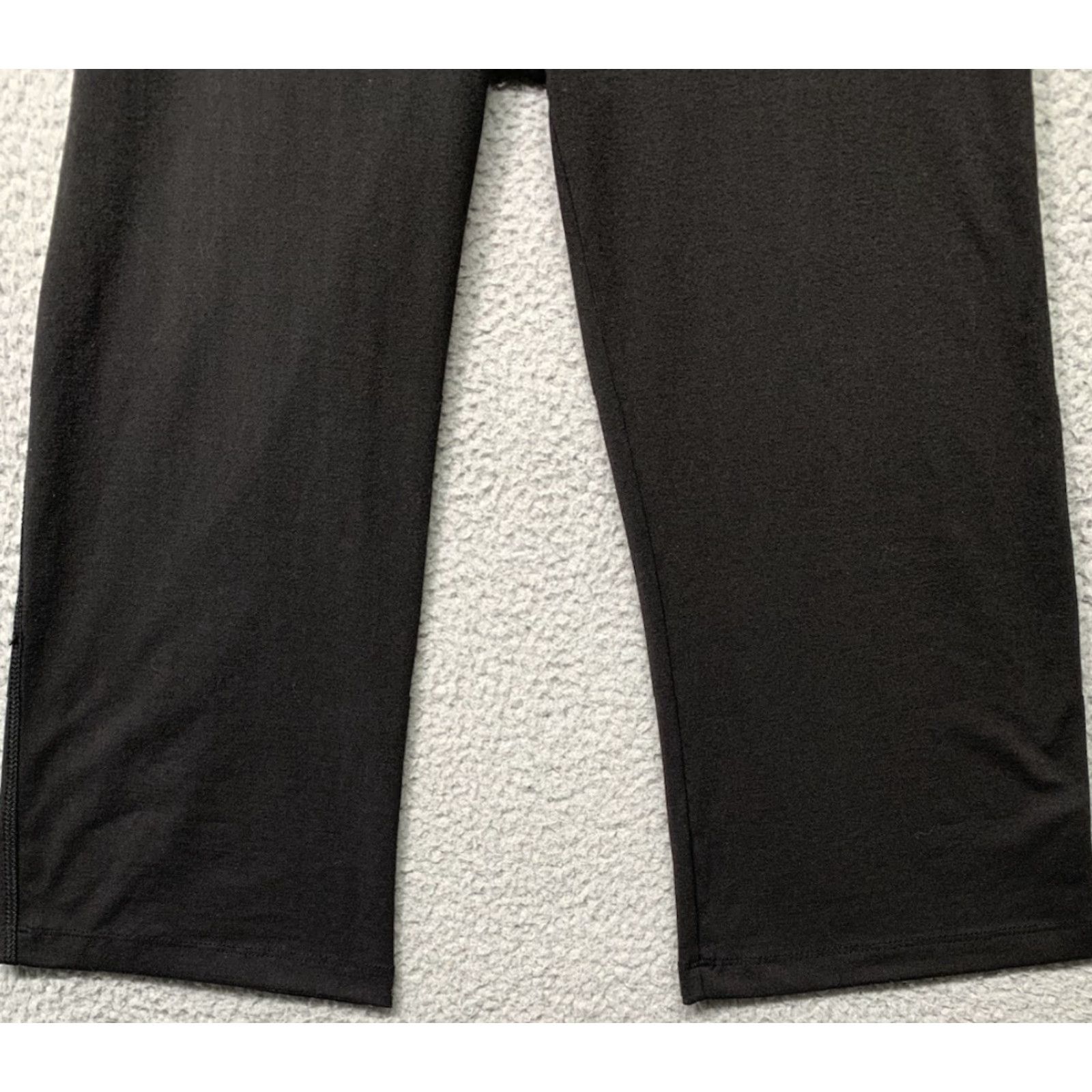 Bally Bally Pants Women’s Small Activewear Yoga Athletic Stretch Black Pink Capri 90% Polyester 10% Spandex Size 28" / US 6 / IT 42 - 3 Thumbnail