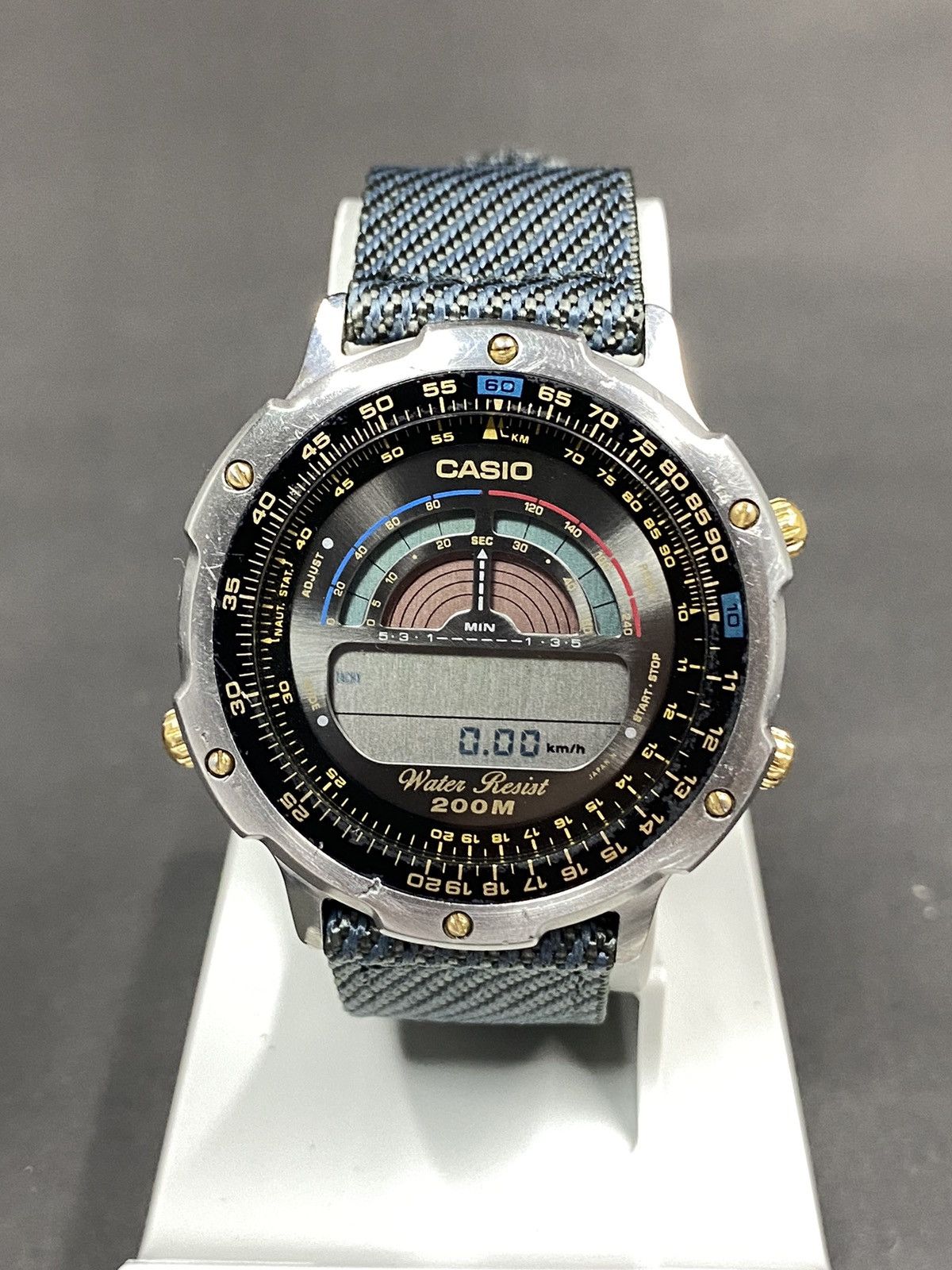 Casio dw 7100 deals