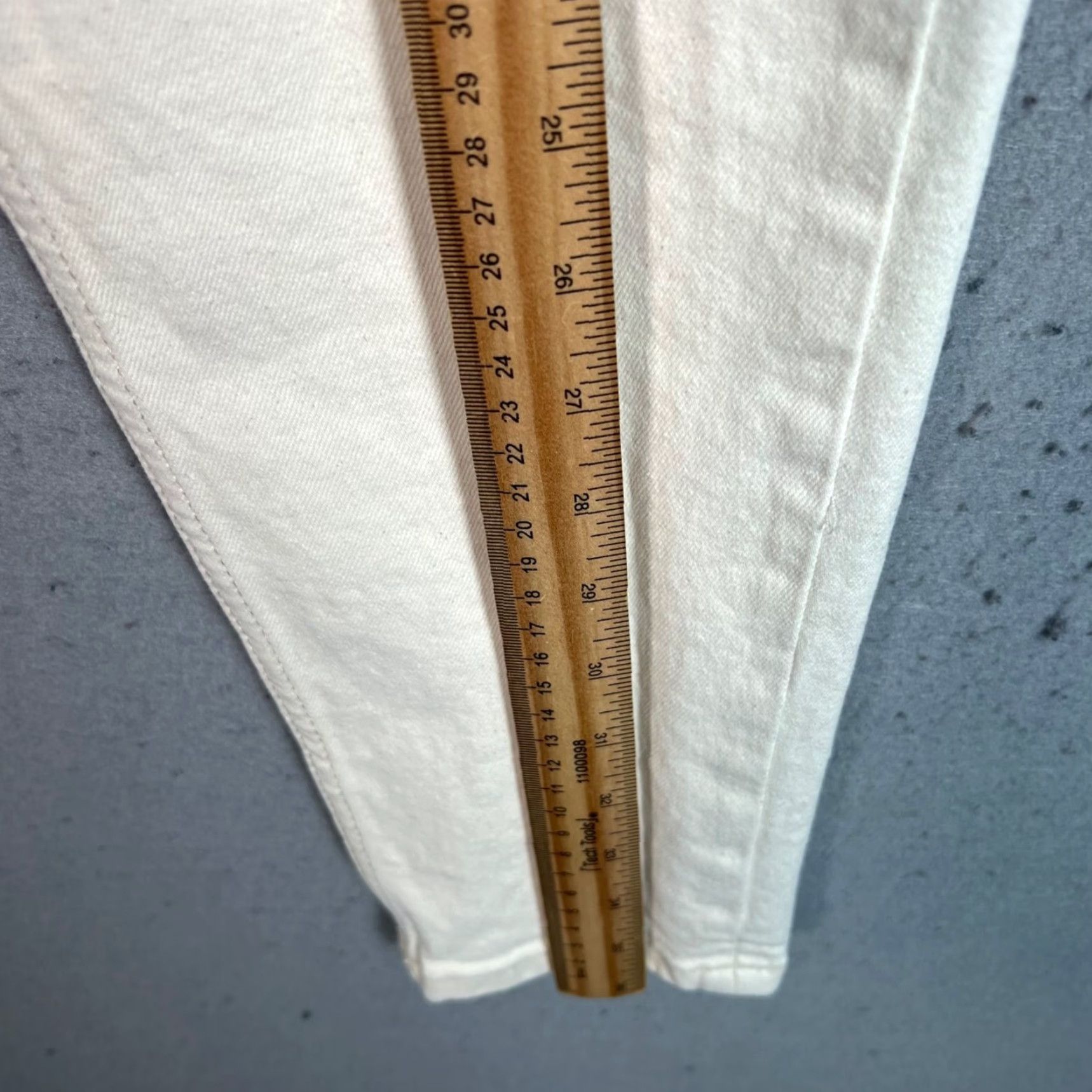 Mango Mango High-Waisted Off-White Jeans Womens Size 1 Skinny Ankle Mid Rise Denim 24 in 27 in 8/10 Womens Size 25" / US 0 / IT 36 - 6 Thumbnail