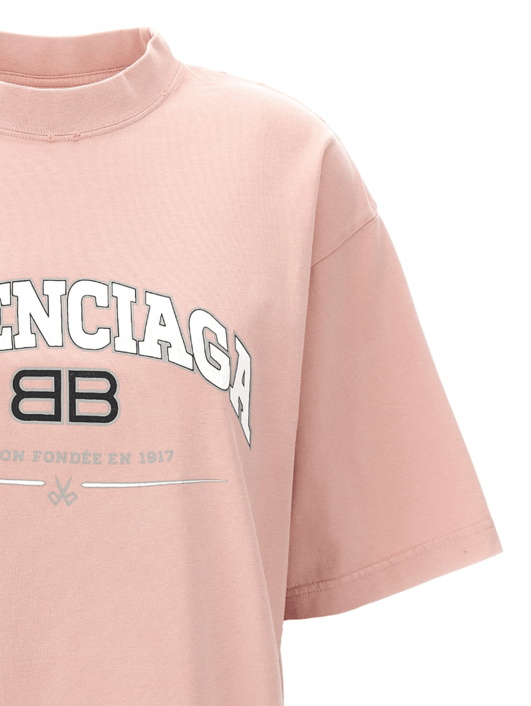 Balenciaga Balenciaga Maison Medium Fit T shirt Size US S / EU 44-46 / 1 - 3 Thumbnail