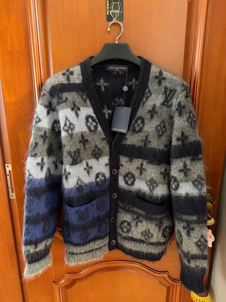 Louis Vuitton Louis Vuitton 26 Year New Mohair Full Print Cardigan sweat Size US L / EU 52-54 / 3 - 1 Thumbnail