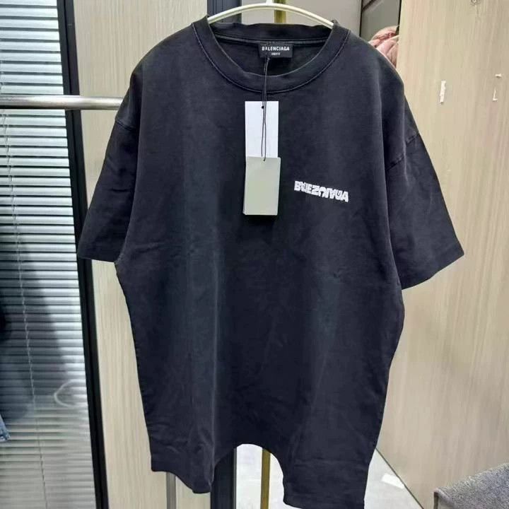 Balenciaga Balenciaga Front and back logo short sleeves Size US L / EU 52-54 / 3 - 1 Thumbnail