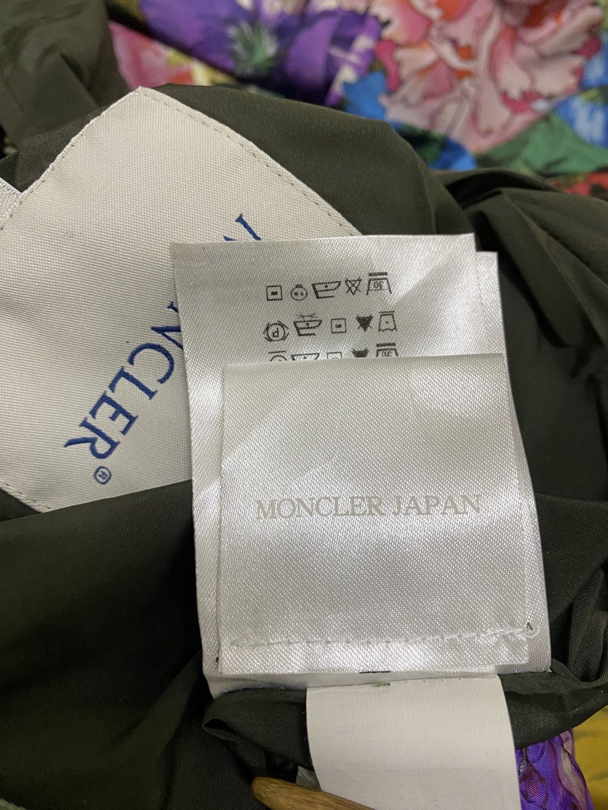 Designer × Moncler MONCLER FLORAL REVERSABLE HOODIE JACKET Size M / US 6-8 / IT 42-44 - 18 Thumbnail