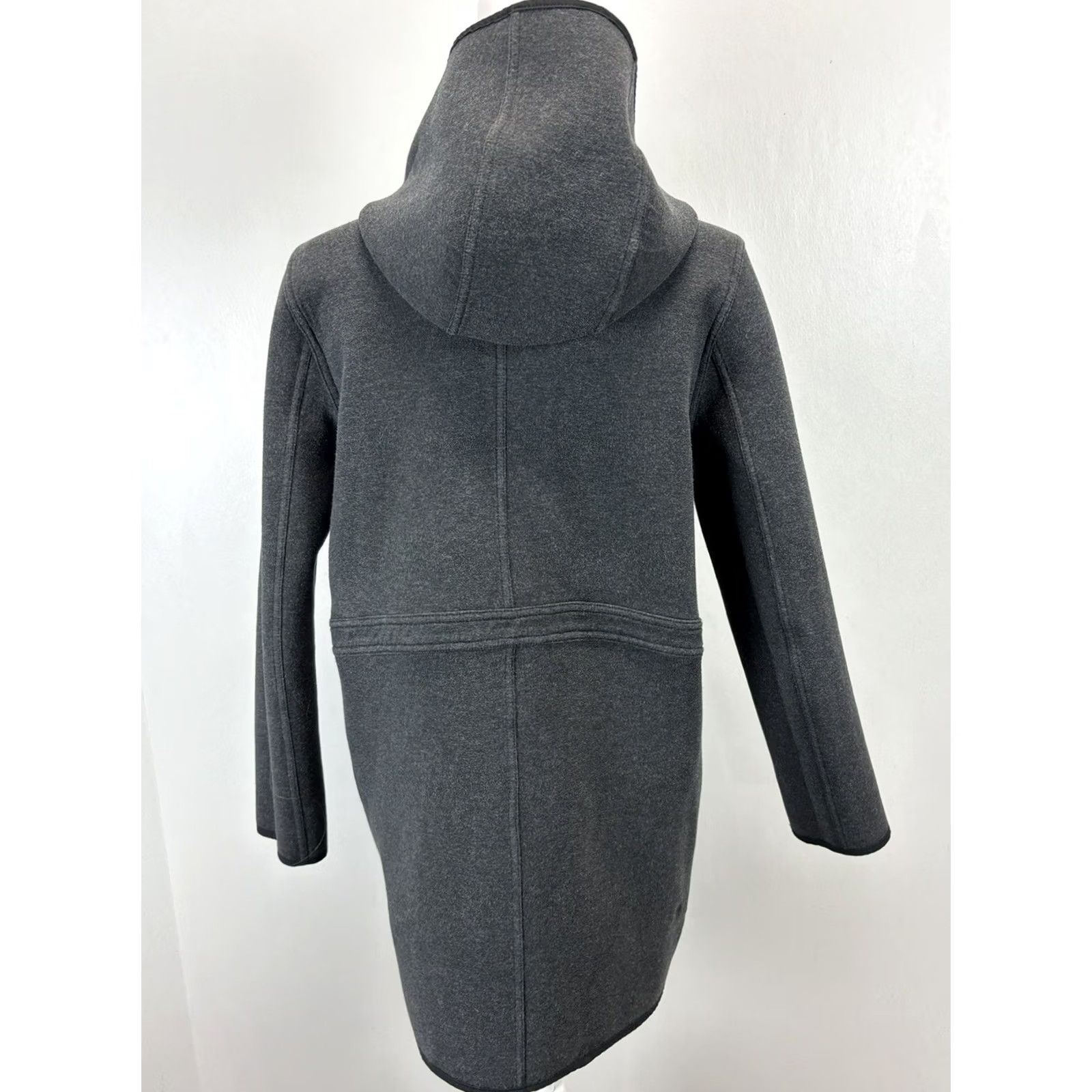 Lululemon Lululemon Jacket Womens Medium Black Gray Reversible Urban Horizons Hood READ Size M / US 6-8 / IT 42-44 - 2 Thumbnail
