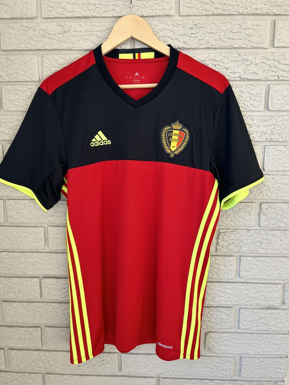 Adidas × Vintage Adidas Belgium 2015 National Team Home Jersey Size US M / EU 48-50 / 2 - 1 Thumbnail