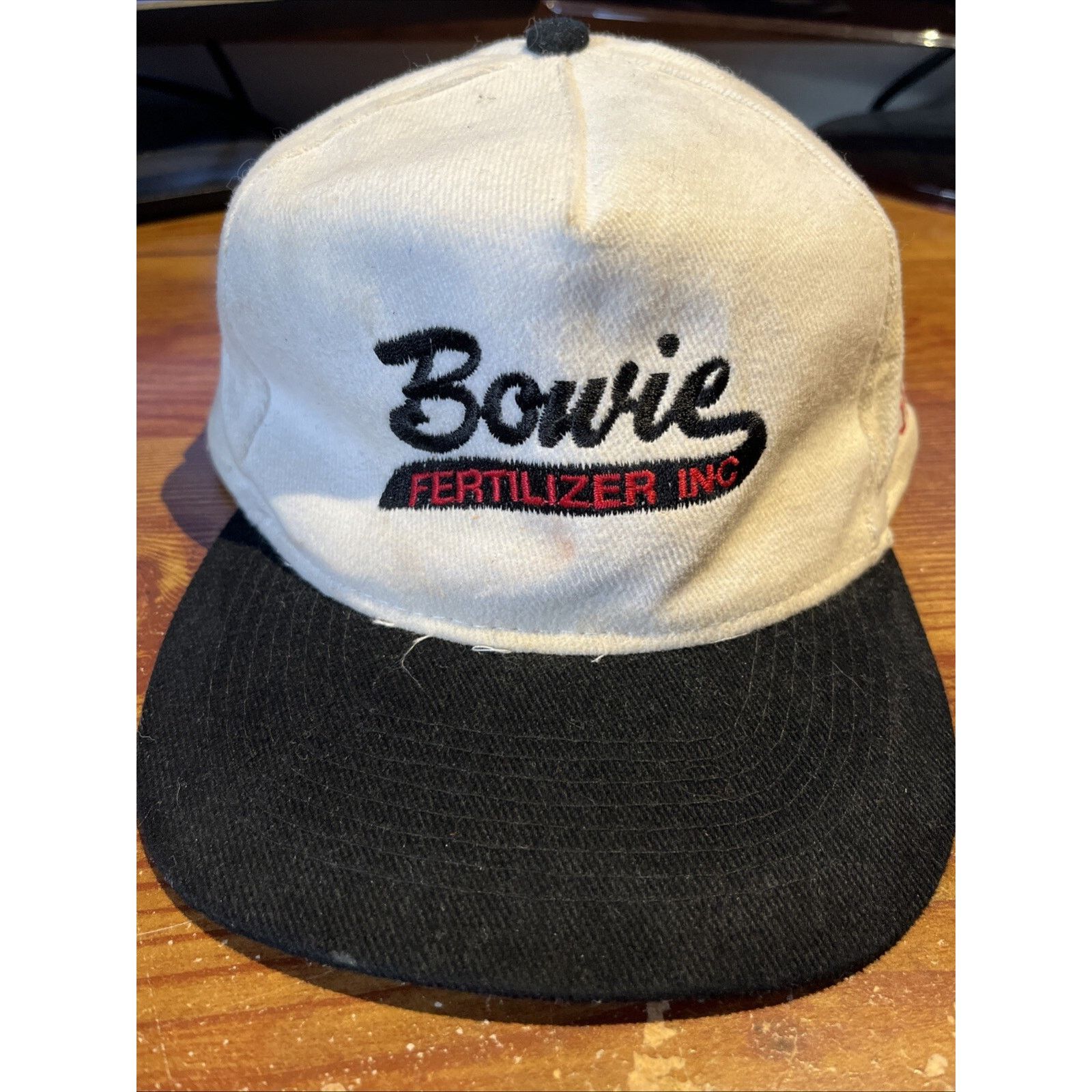 Other Vintage Bowie Fertilizer Embroidered Trucker Cap Go Huskers Size ONE SIZE - 2 Thumbnail