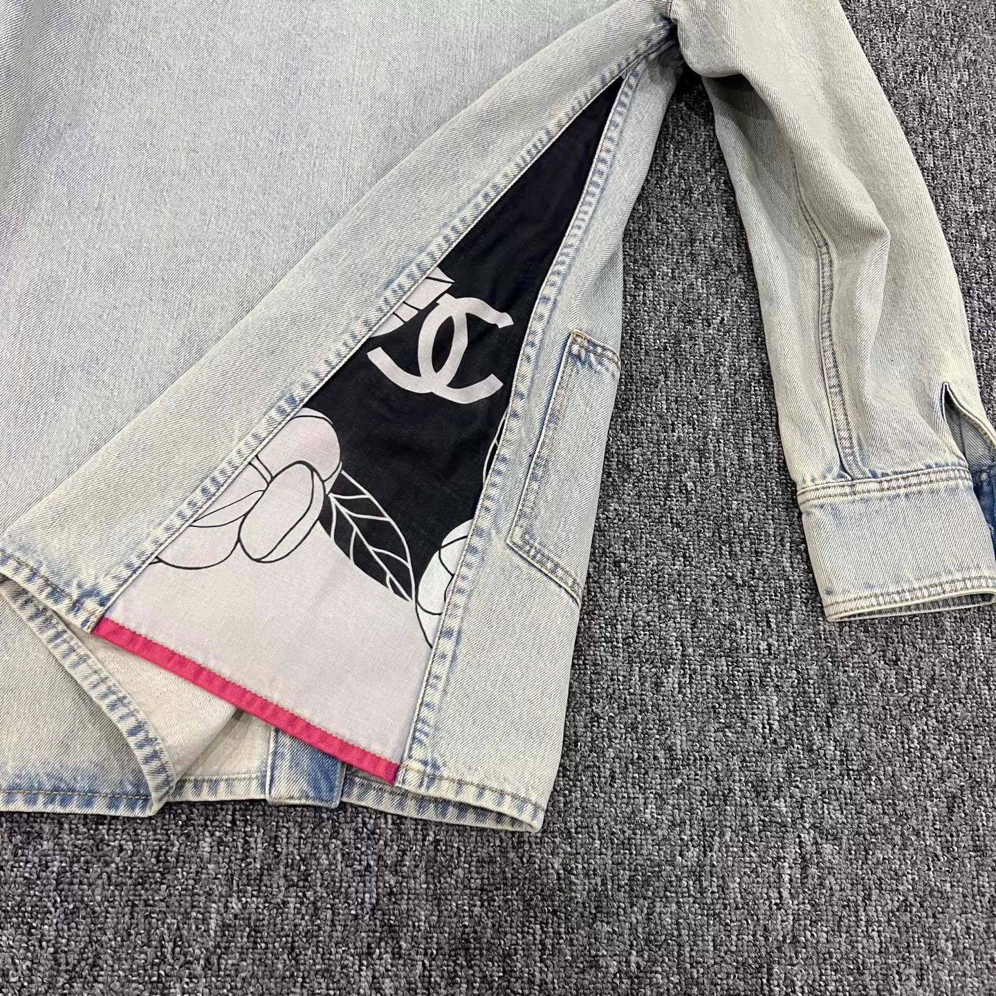 Chanel Chanel Paneled Washed Denim Jacket 40 98New CC&Flower Size M / US 6-8 / IT 42-44 - 5 Thumbnail