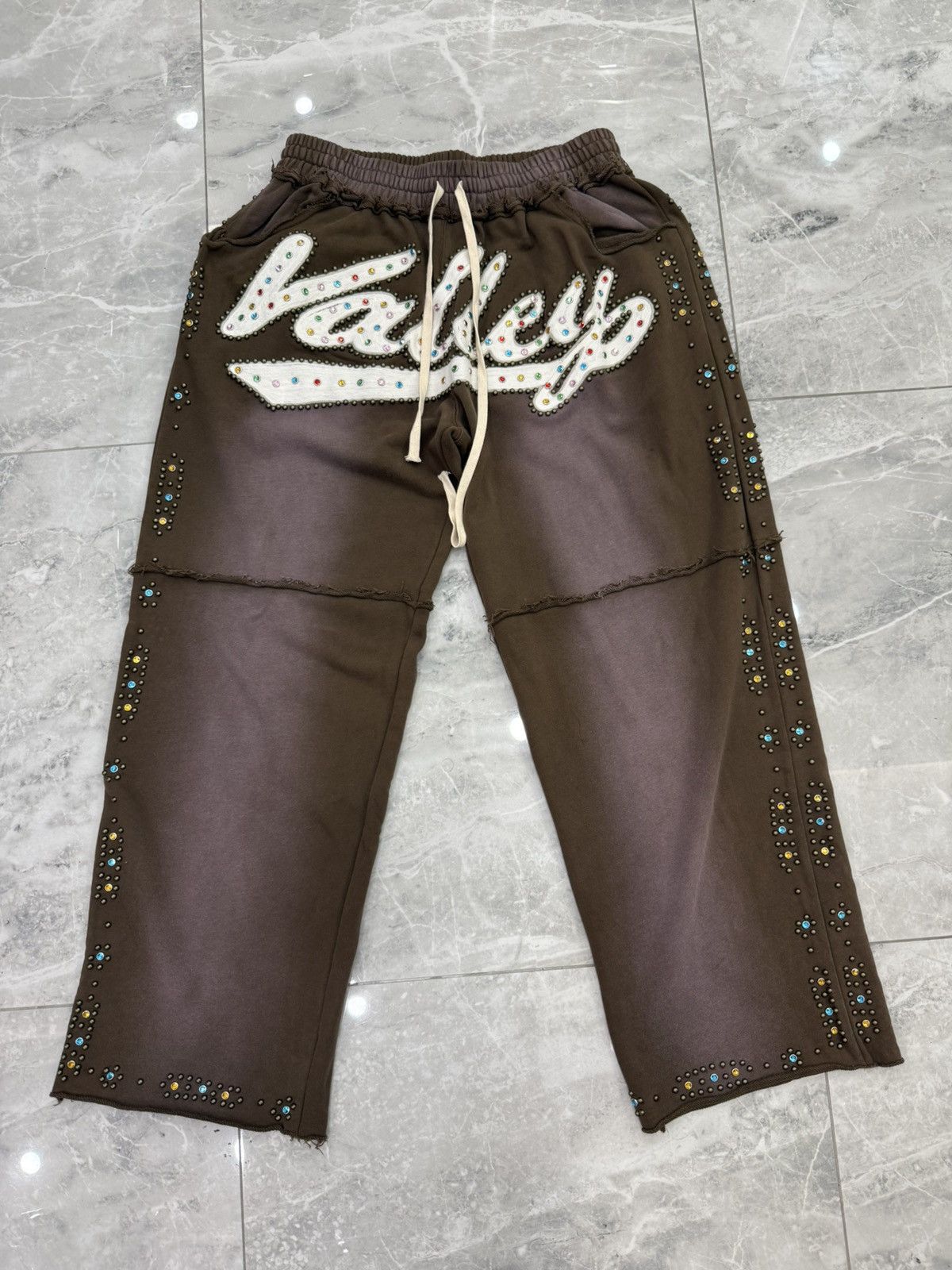 Vale Valley Skittle Sweatpants Size US 31 - 1 Thumbnail