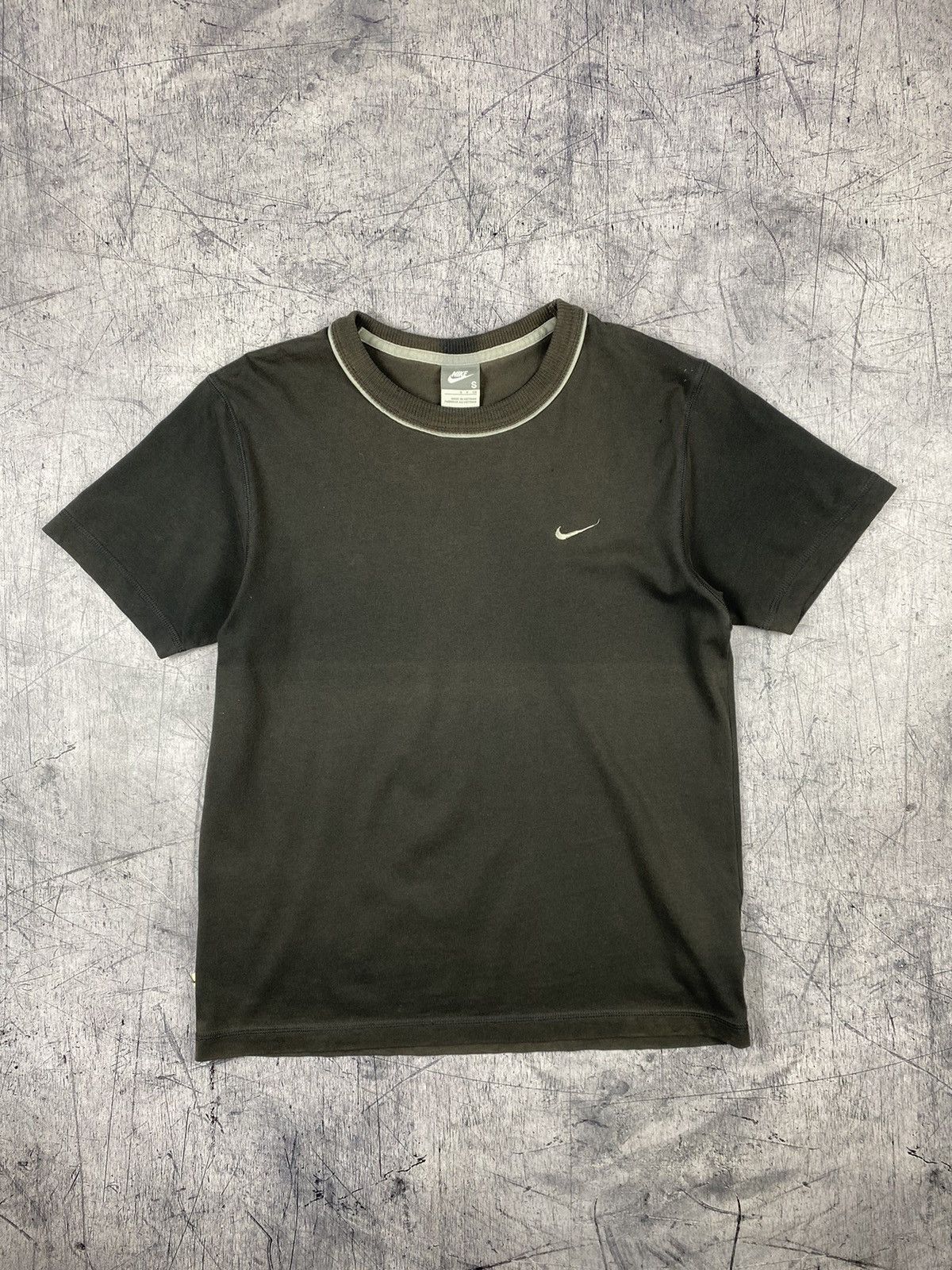 Nike × Vintage Vintage Nike Distressed drill Tee T Shirts Size US S / EU 44-46 / 1 - 2 Thumbnail