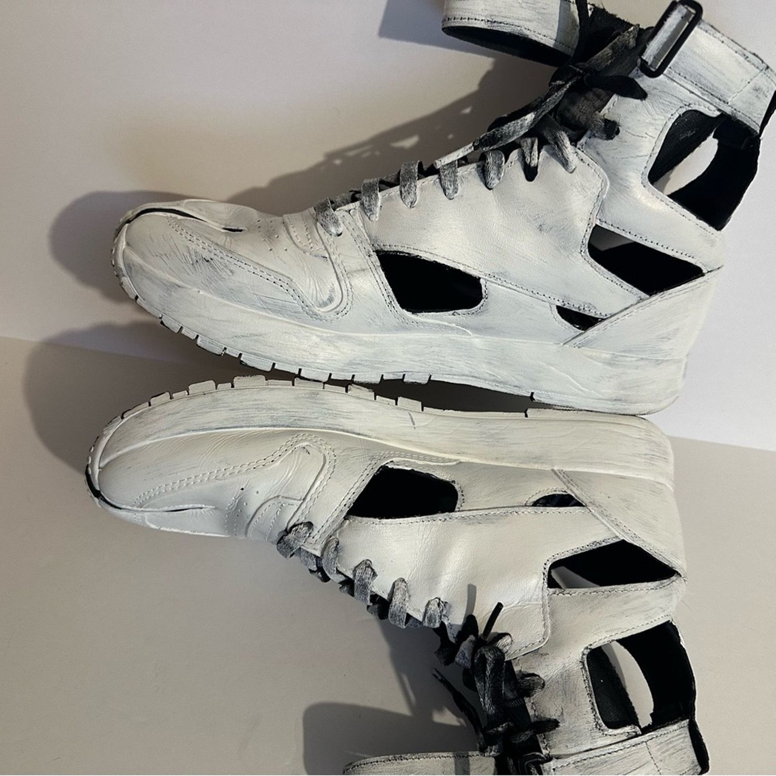 Maison Margiela × Reebok Bianchetto Gladiator High Top Tabi Sneakers Men US 11.5 Size US 11.5 / EU 44-45 - 5 Thumbnail