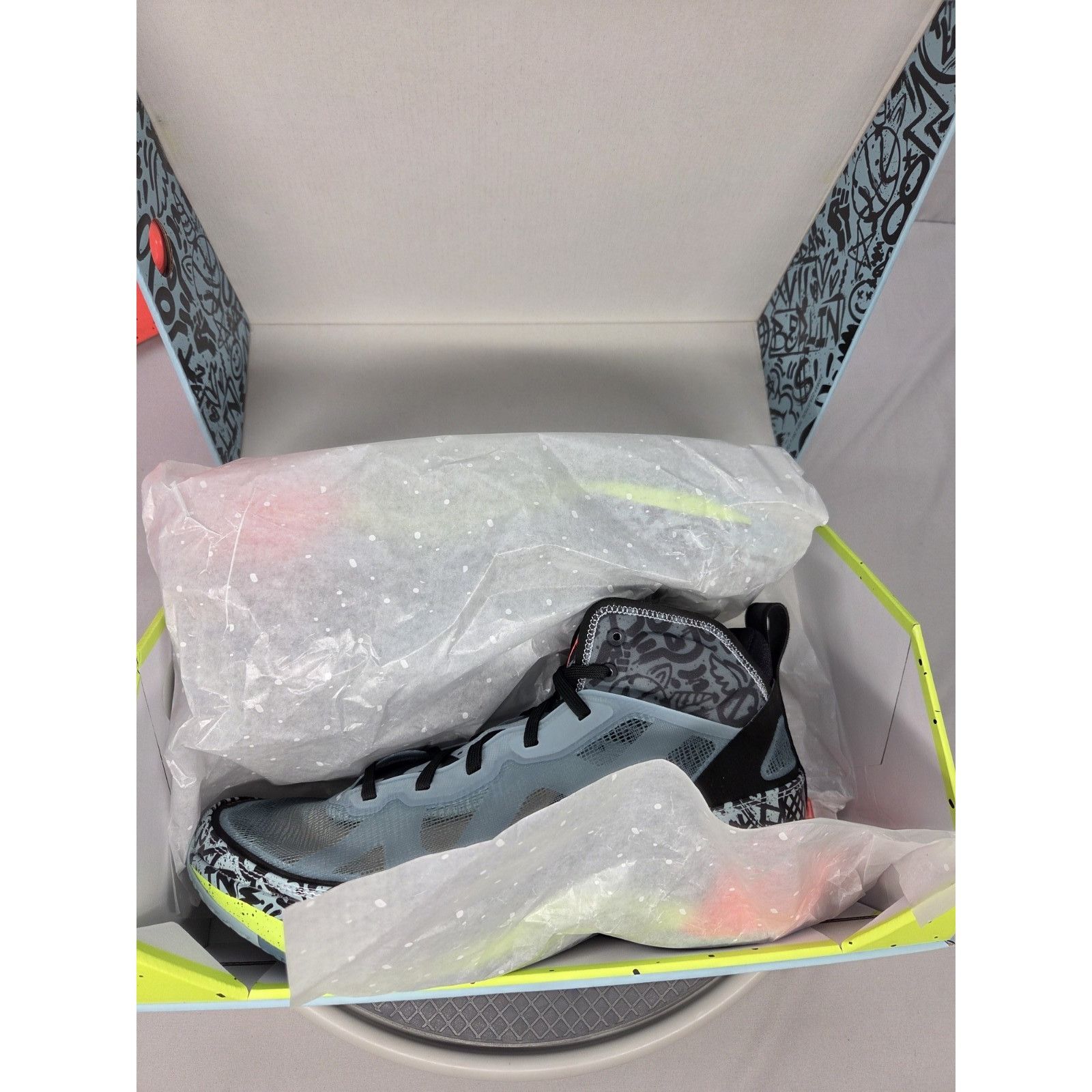 Jordan Brand Nike Air Jordan 37 Satou Sabally DV3142‑367 Men’s Size 12 NI Size US 12 / EU 45 - 18 Thumbnail