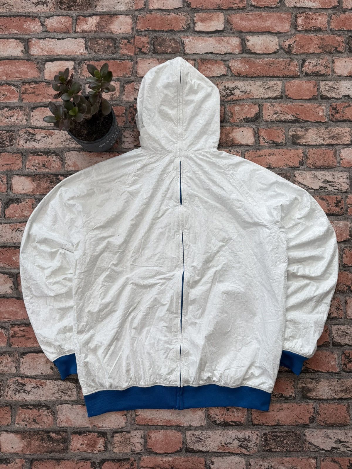 Nike 90’s NIKE RARE FULL ZIP RETRO MULTI BACK LOGO NYLON JACKET Size US M / EU 48-50 / 2 - 9 Thumbnail