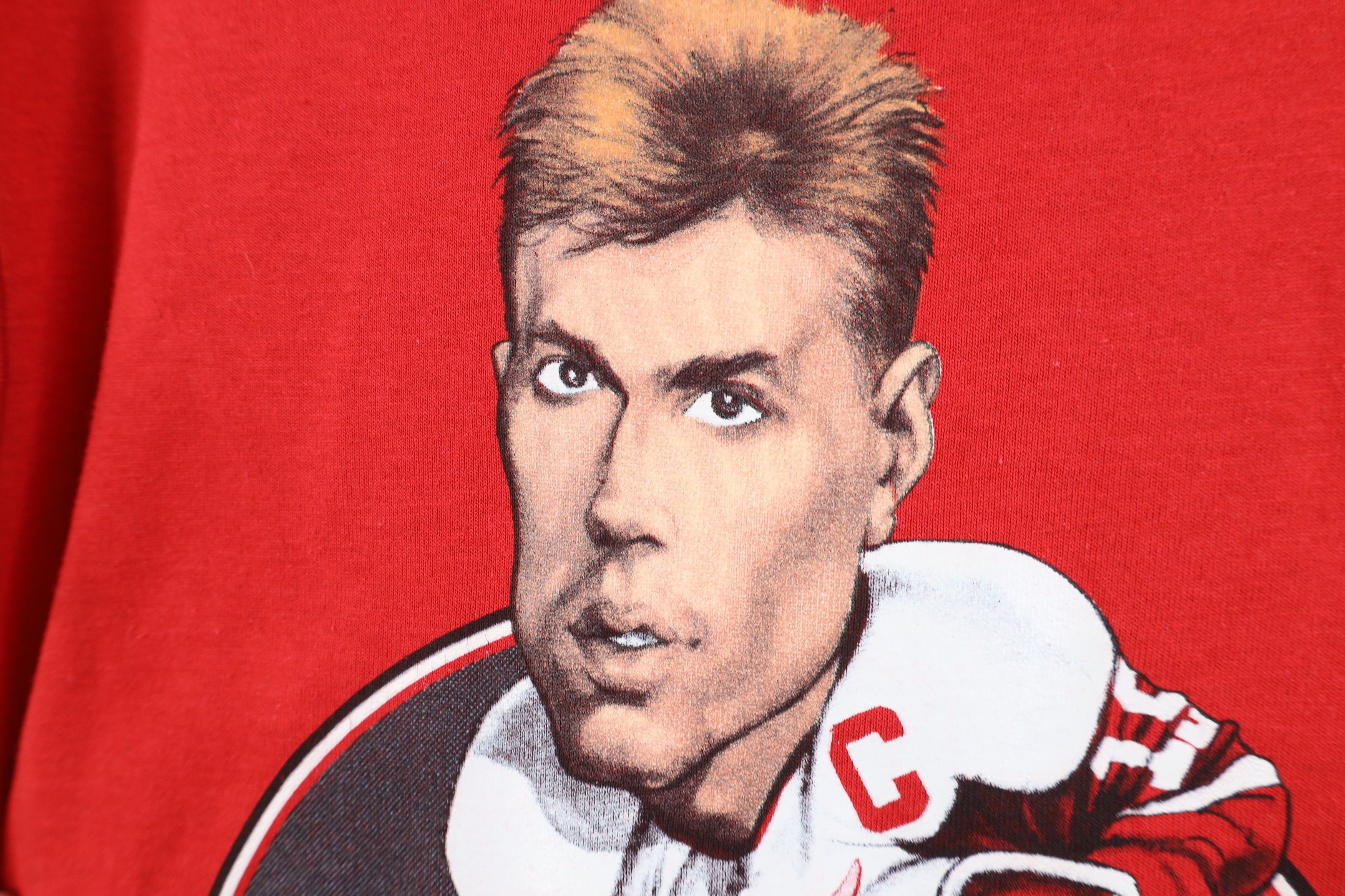 Vintage Vintage 80s Caricature Steve Yzerman Red Wings T-Shirt Size US M / EU 48-50 / 2 - 5 Thumbnail