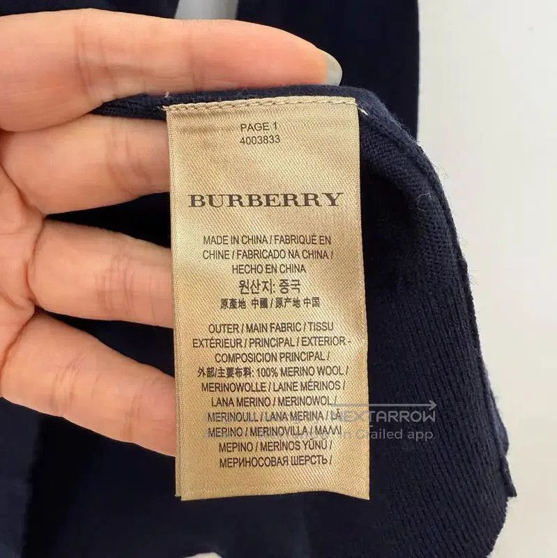 Burberry Burberry Women's Navy Blue Wool Long Sleeve Sweater. Size S / US 4 / IT 40 - 8 Thumbnail