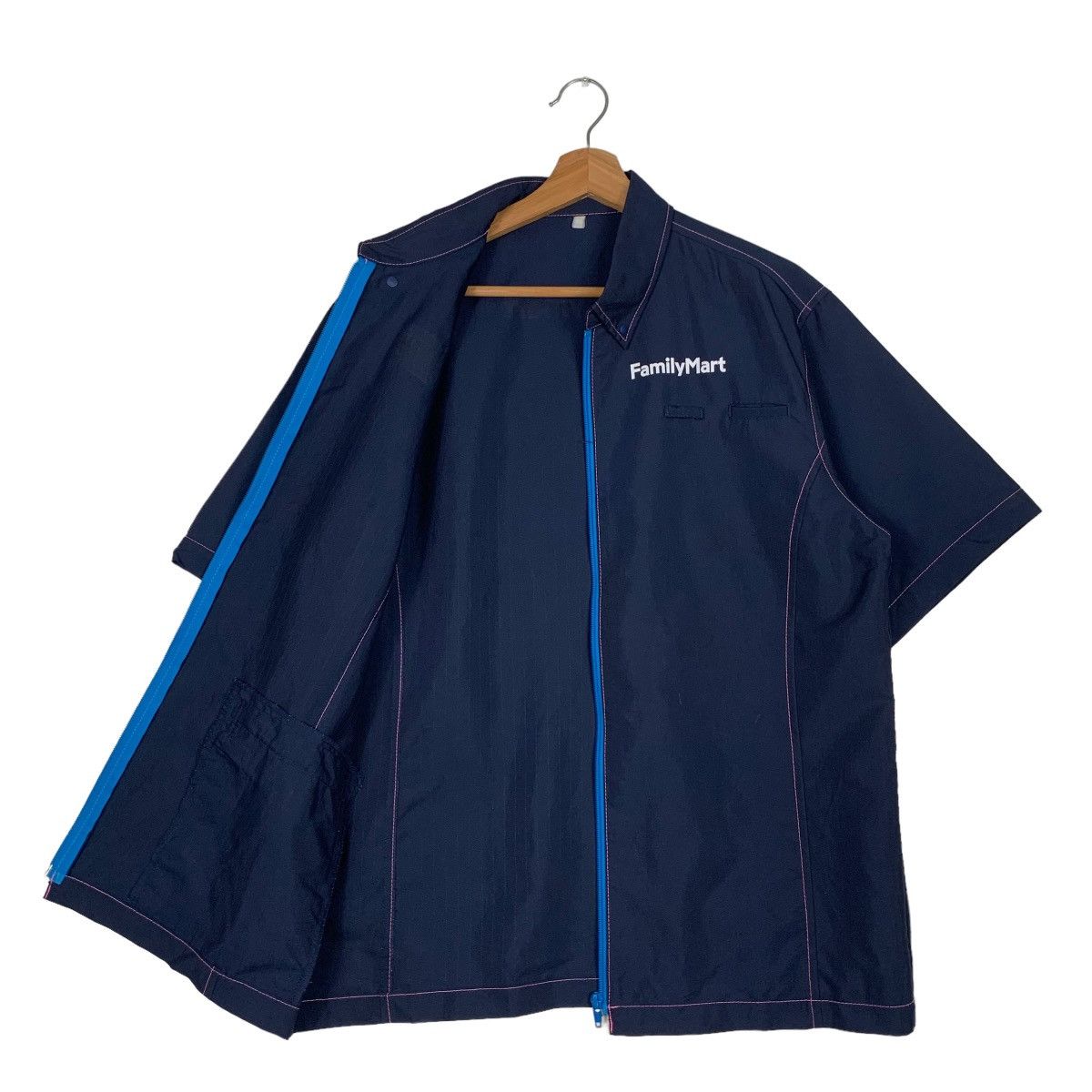 Vintage FAMILY MART Short Sleeve Uniform Jacket #0250-C11 Size US M / EU 48-50 / 2 - 10 Thumbnail