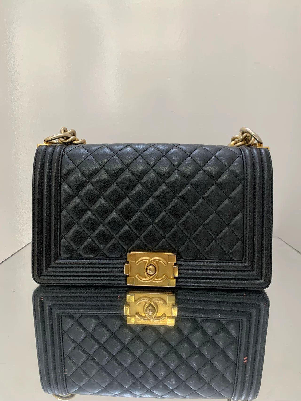 Chanel Pre-loved Bag Very good condition Size ONE SIZE - 1 Thumbnail