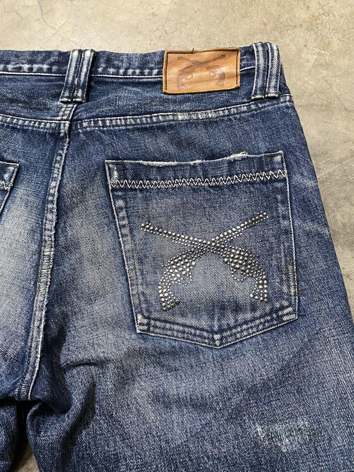 Le Grande Bleu (L.G.B.) × Roar × roarguns Flare Jeans Japanese Roargun Distressed Size US 32 / EU 48 - 8 Thumbnail