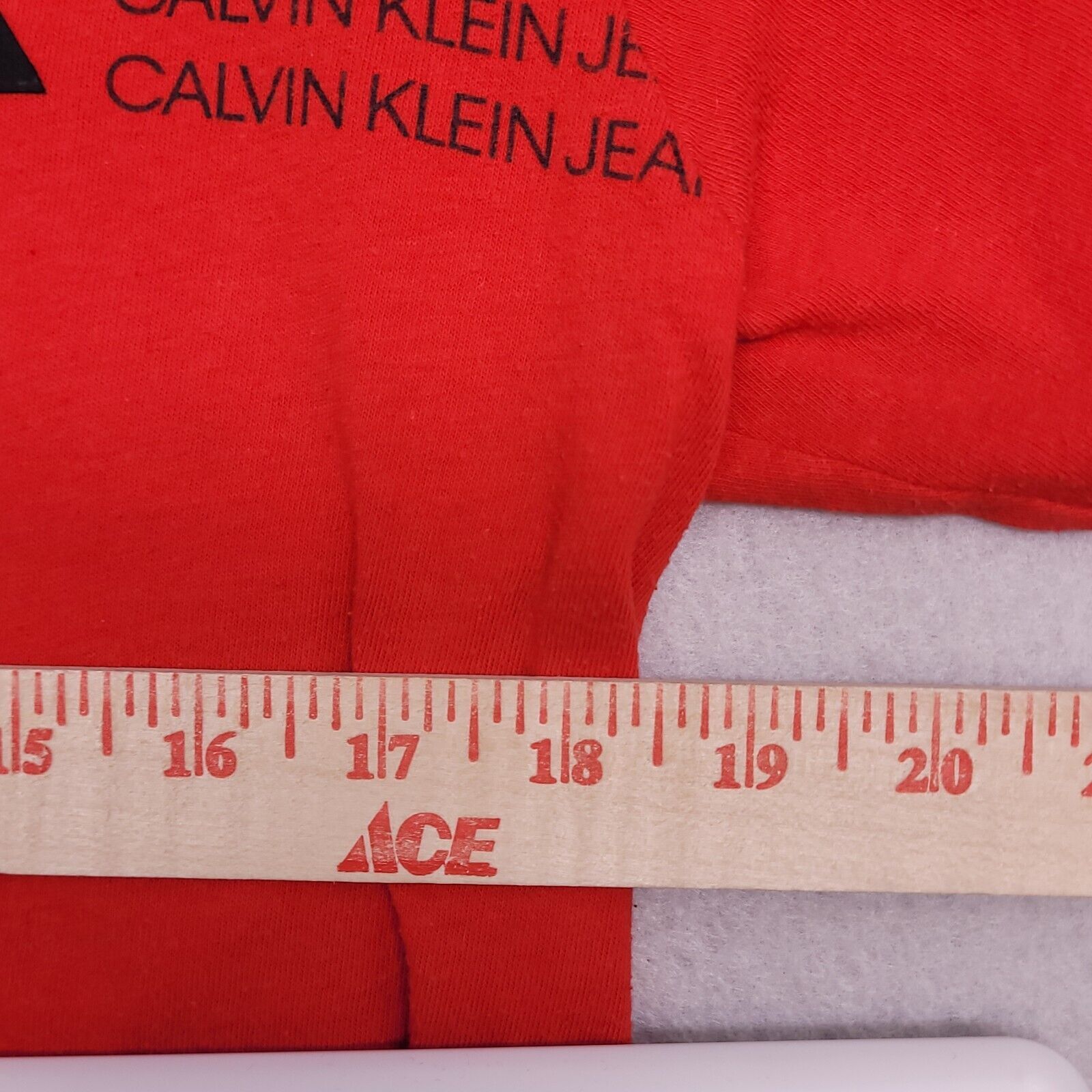 Calvin Klein Calvin Klein Graphic T-Shirt Womens Size Extra Large XL Red Size XL / US 12-14 / IT 48-50 - 9 Thumbnail
