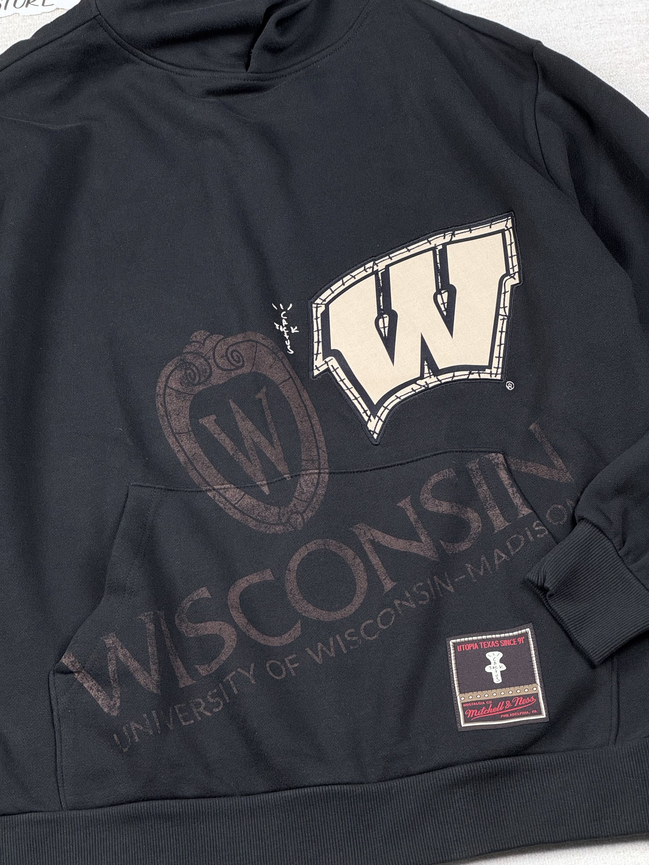 Mitchell & Ness × Travis Scott UNWORN* Cactus Jack x M&N University Of Wisconsin Hoodie Size US XXL / EU 58 / 5 - 2 Thumbnail