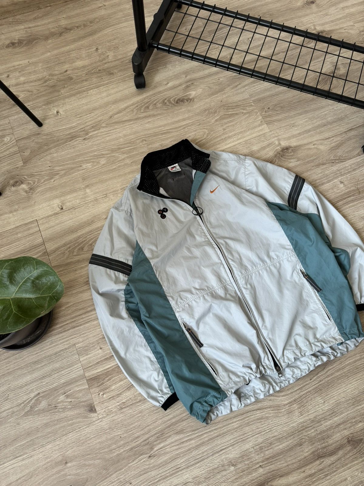 Nike × Vintage Vintage 90s Nike New York City Marathon Windbreaker Jacket Size L / US 10 / IT 46 - 2 Thumbnail
