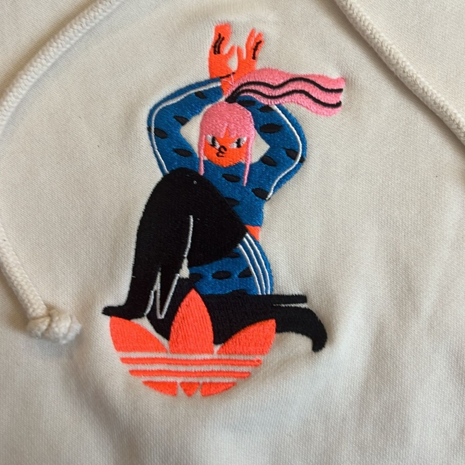 Adidas Adidas Adicolor Essentials x Egle Womens No-Dye Crop Hoodie Size XS / US 0-2 / IT 36-38 - 4 Thumbnail