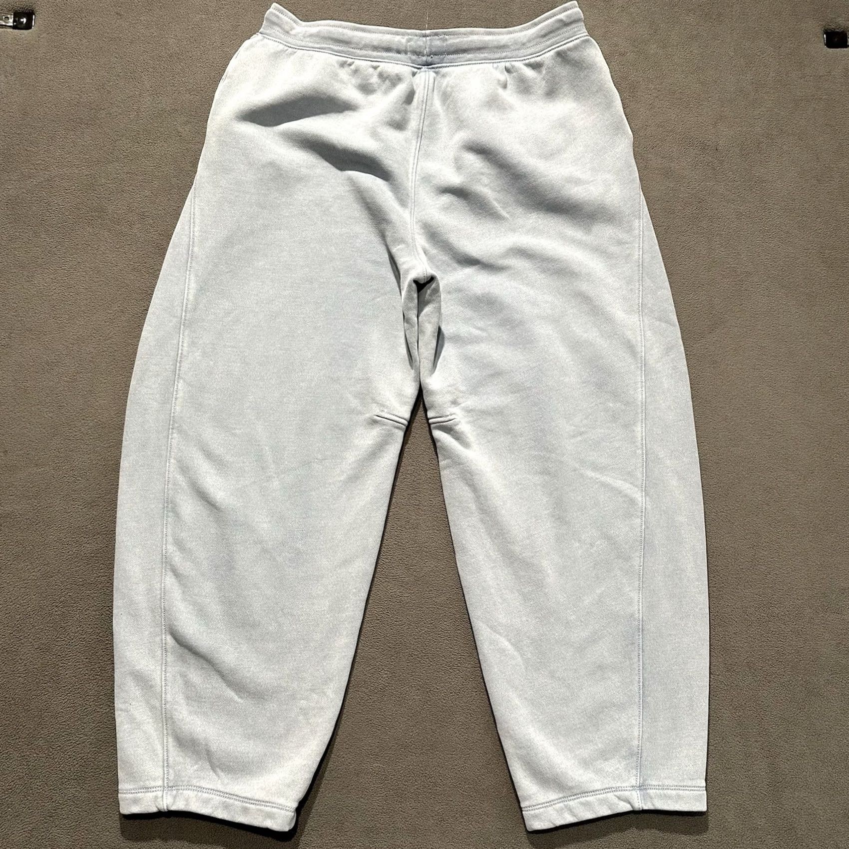 American Eagle Outfitters VINTAGE American Eagle Sweatpants Mens Large Light Blue Barrel Wide Leg Fleece Casual Size US 33 - 2 Thumbnail