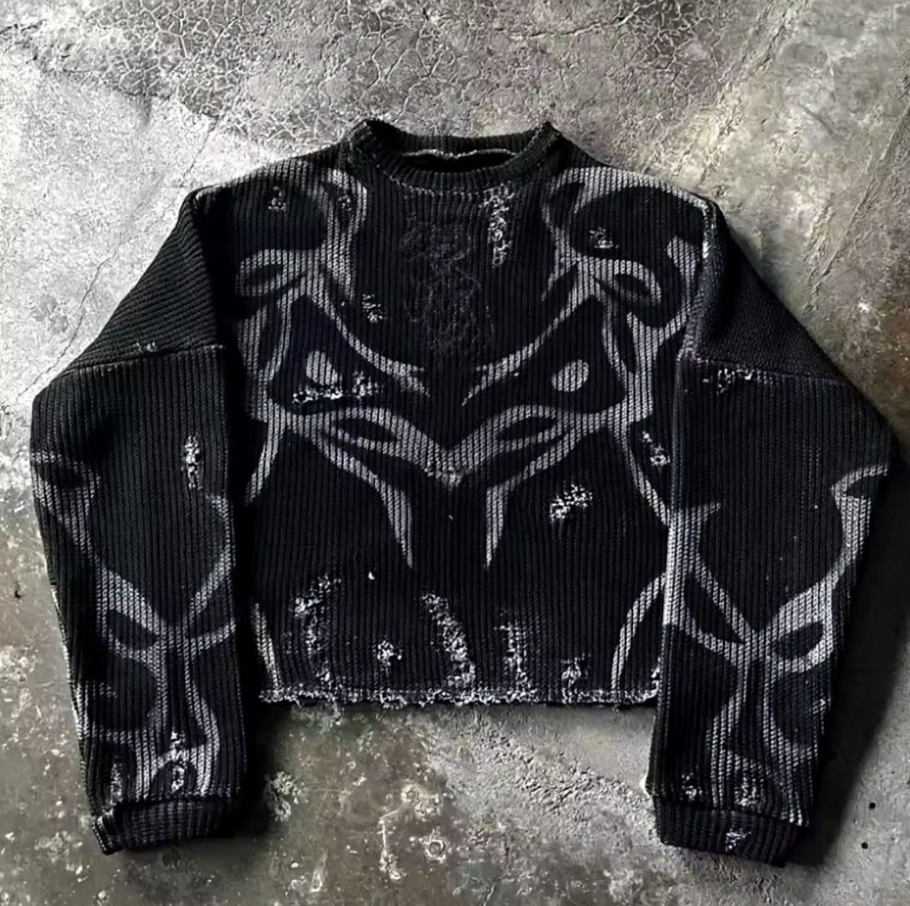 Other Black and Grey Knitted cropped sweater Size US L / EU 52-54 / 3 - 1 Thumbnail