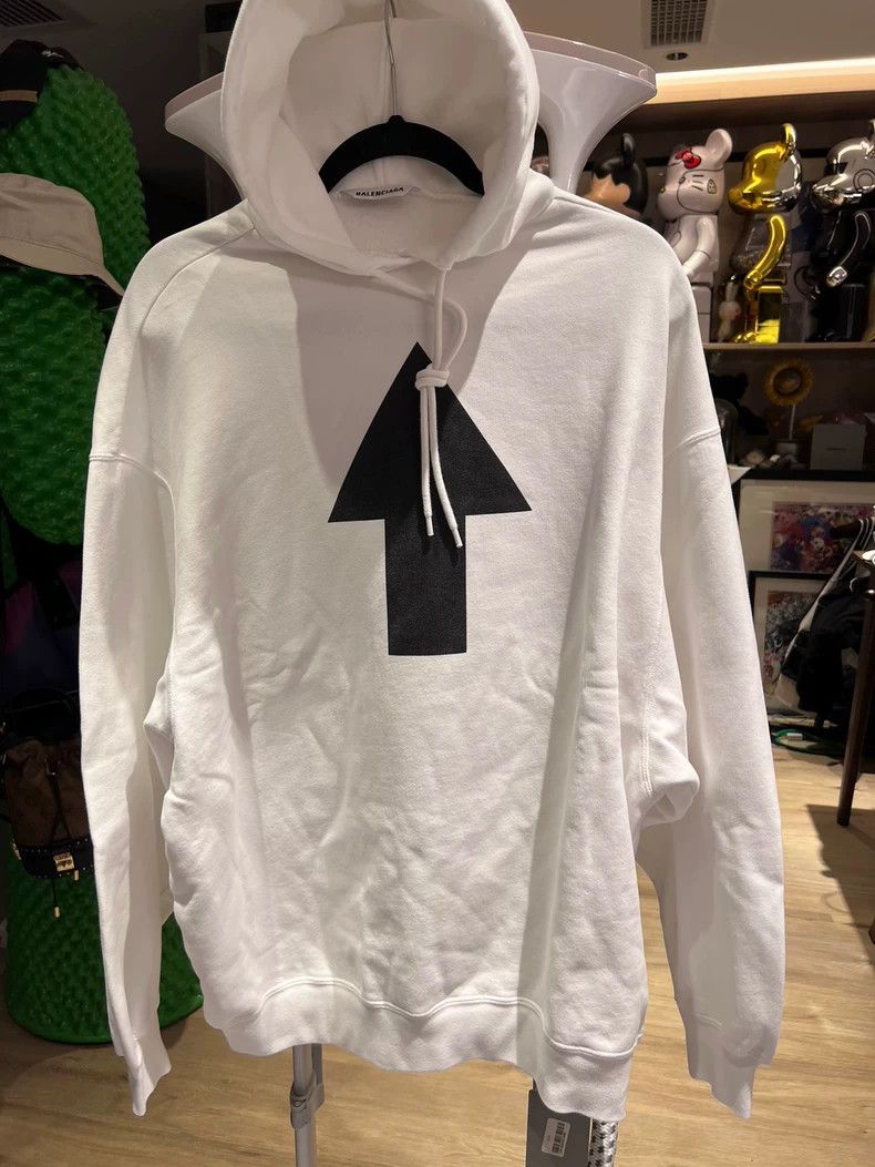 Balenciaga Balenciaga White Wifi Showroom Hoodie New Size XS with Tag Size US XS / EU 42 / 0 - 1 Thumbnail