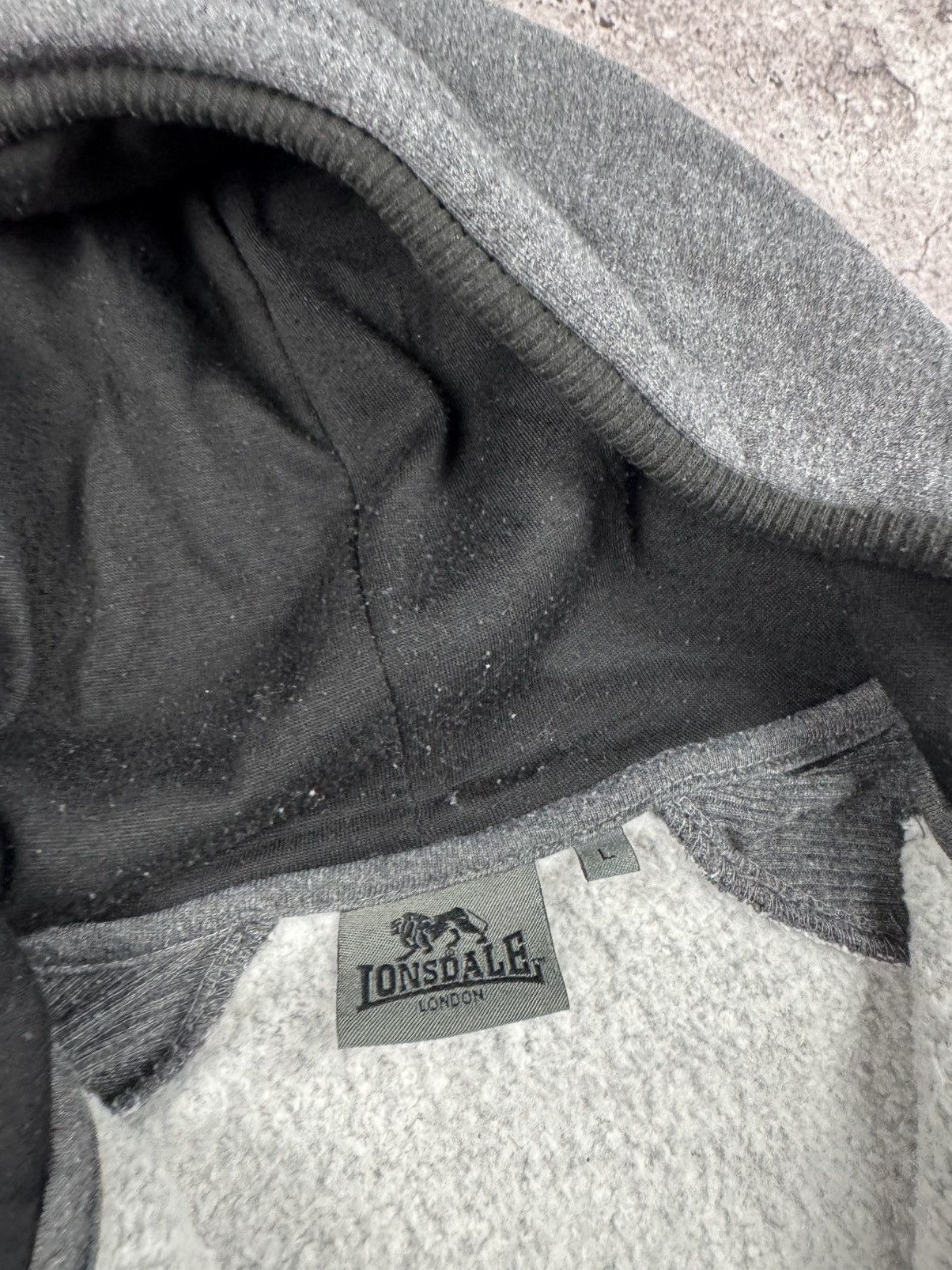 Lonsdale Vintage Man’s Lonsdale Big Central Logo Zip Hoodie Size US L / EU 52-54 / 3 - 6 Thumbnail